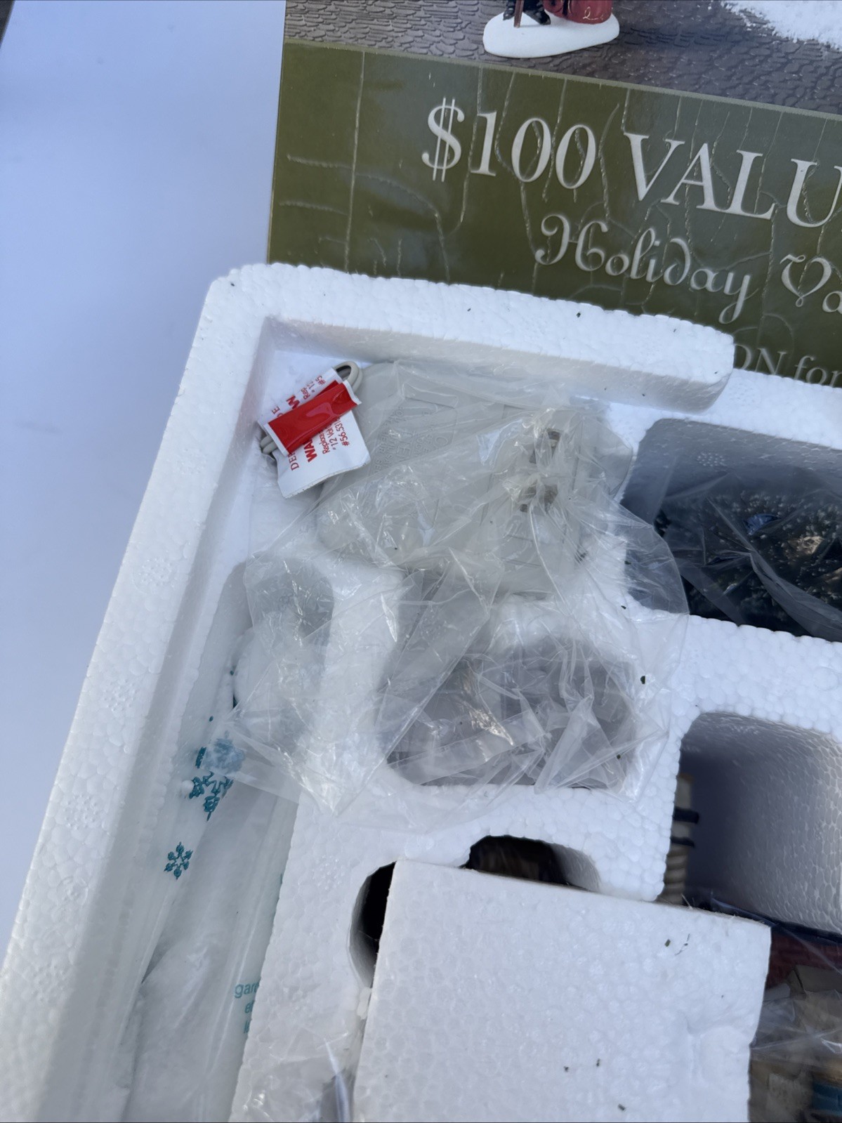 DEPT 56 THE DICKENS VILLAGE SERIES CHRISTMAS AT ASHBY MANOR – 58732