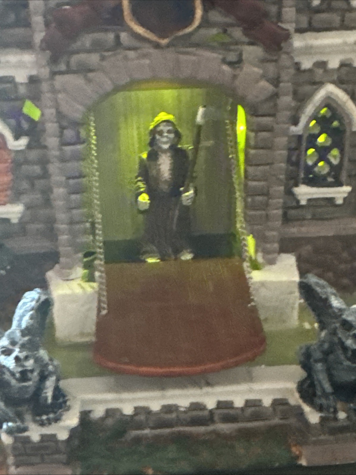 Lemax Spooky Town Castle On Spooky Hill 2002 Halloween House Decor Vampire