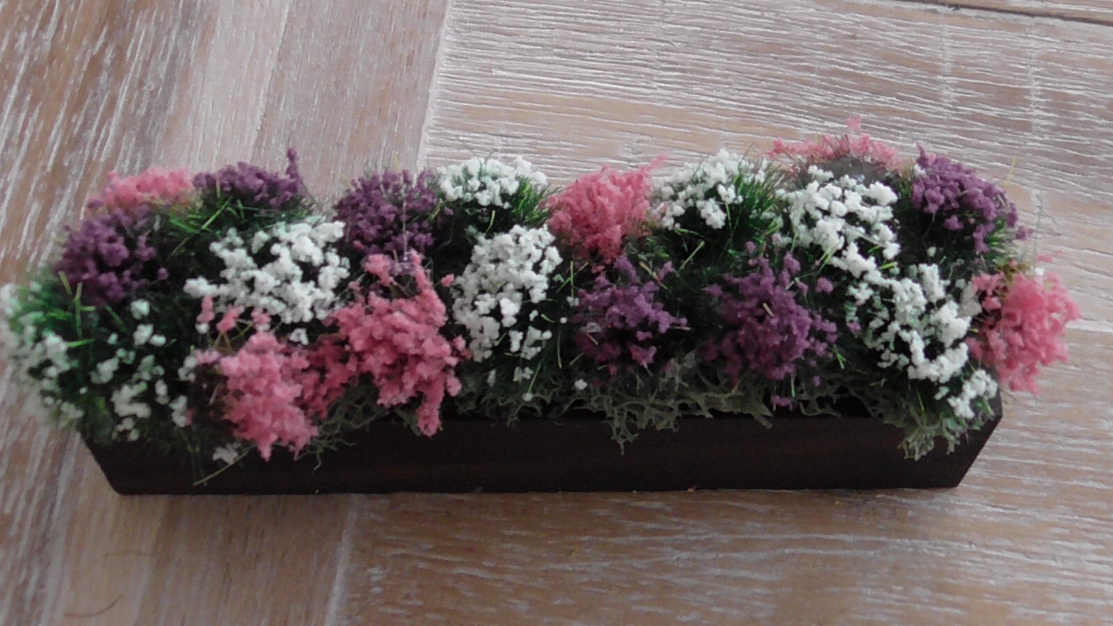 Handcrafted Mini Flower Box for Village Displays Dollhouse Fairy Gardens Diorama
