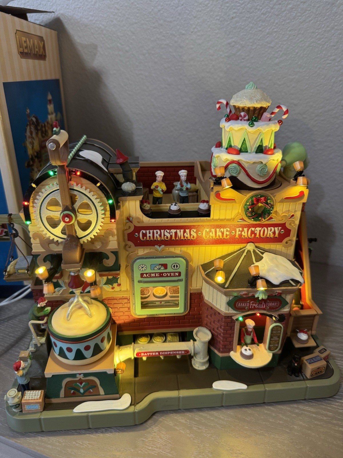 Lemax 2024 Christmas Cake Factory Lights Up & Sounds Animation