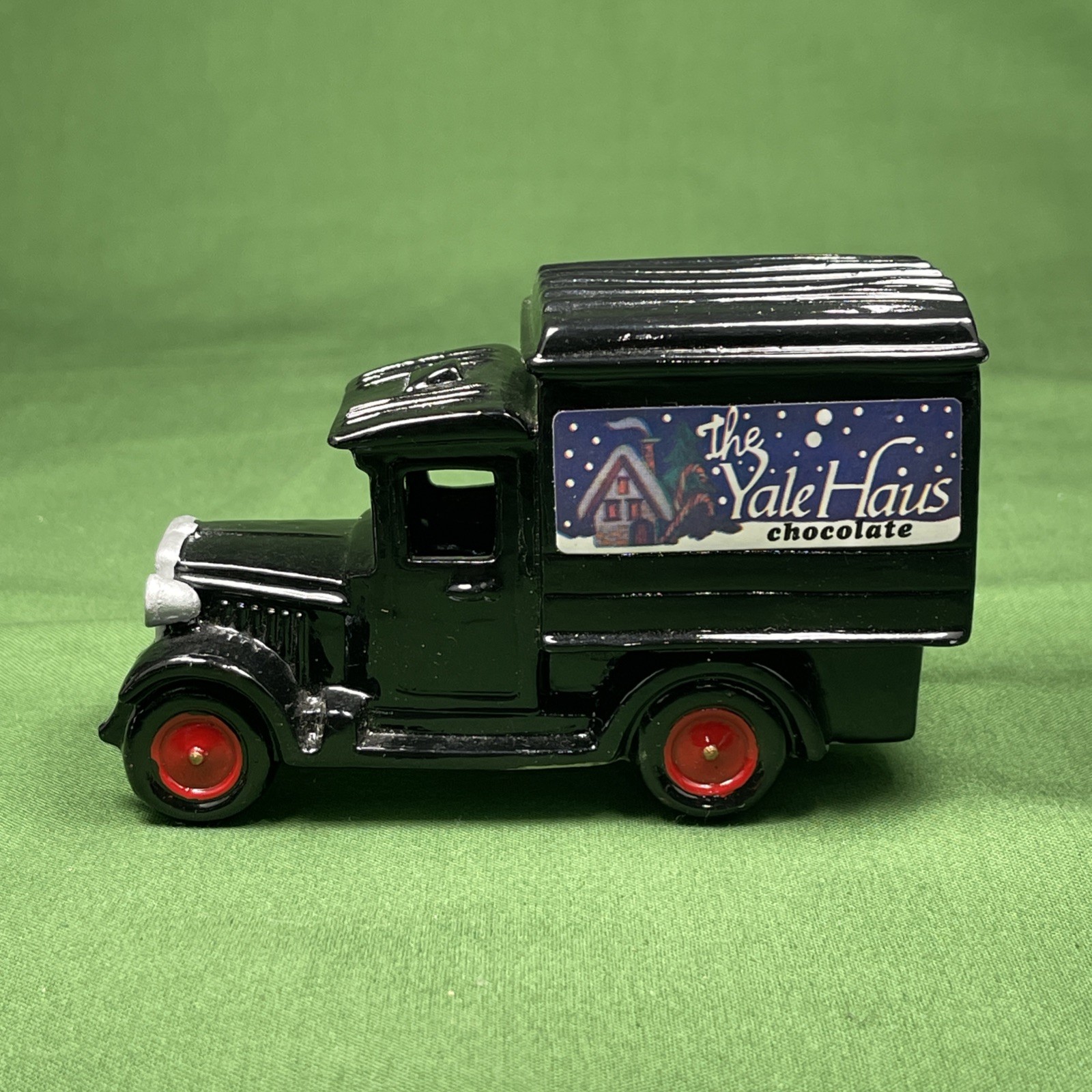 O’WELL Santa’s Workbench Collection Antique The Yale Haus Chocolate Truck