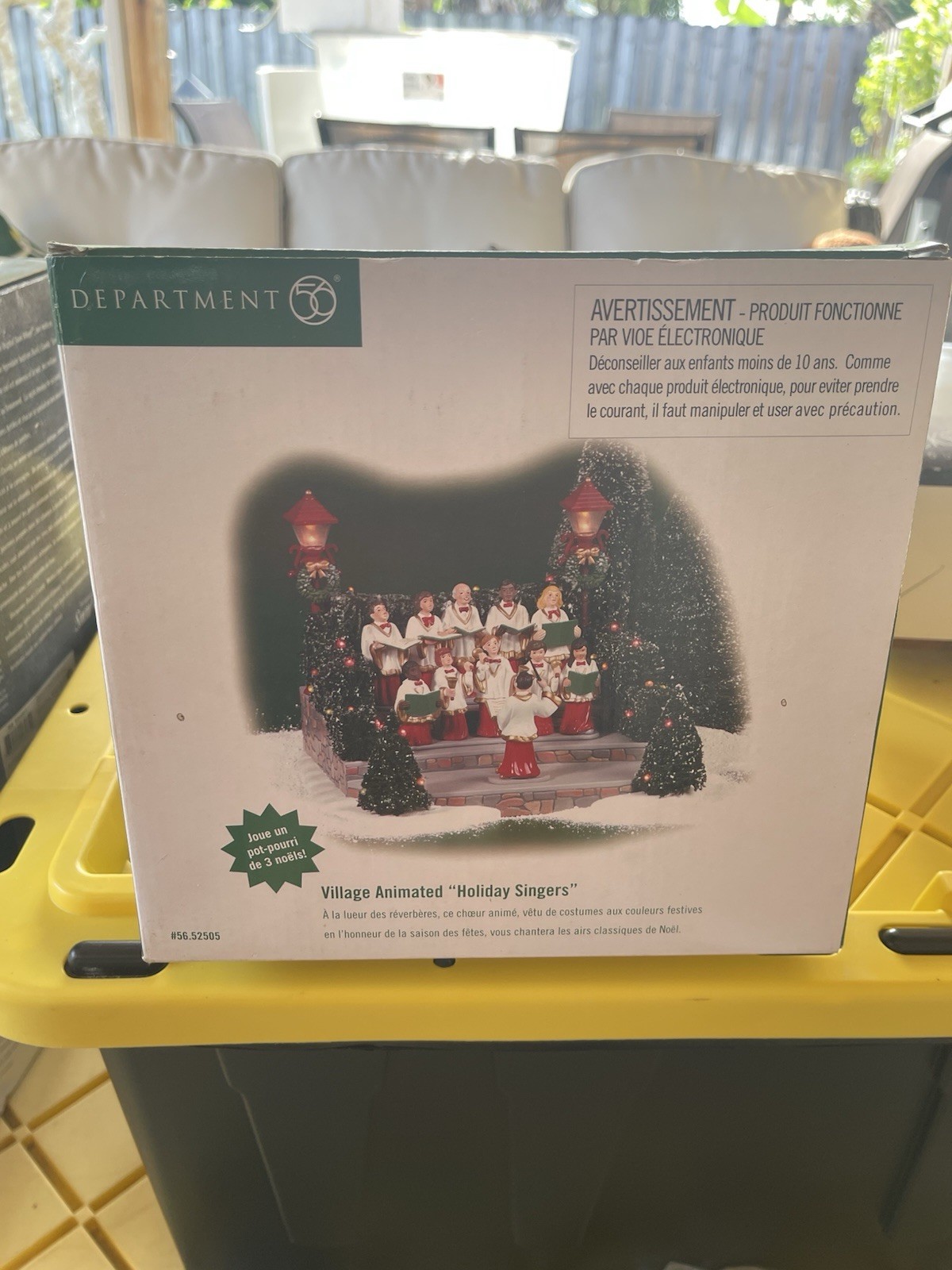 Department 56 Animated Lighted Christmas Village Holiday Singers