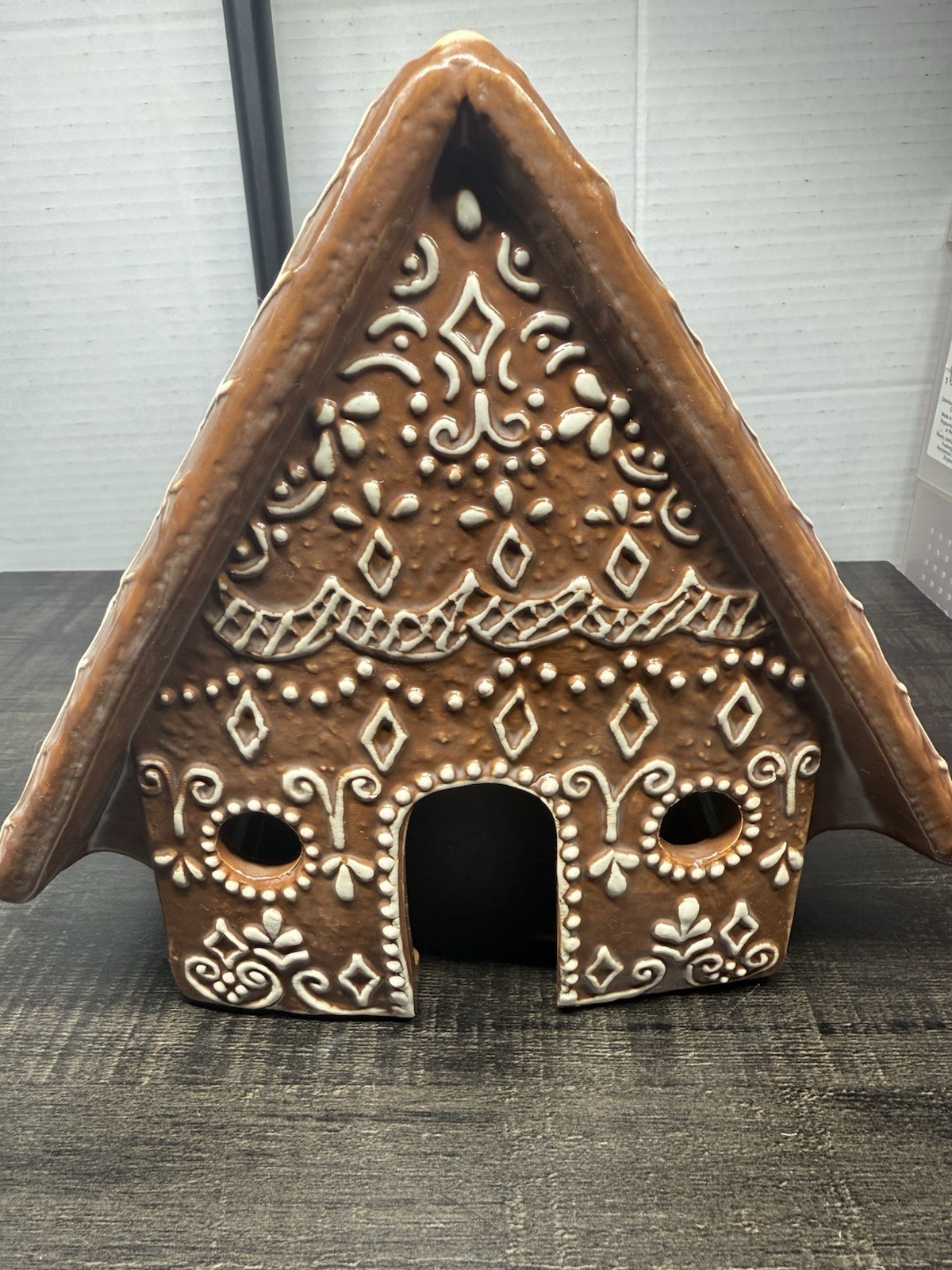 Pottery Barn Handcrafted Gingerbread Village House Medium 7.5″ H