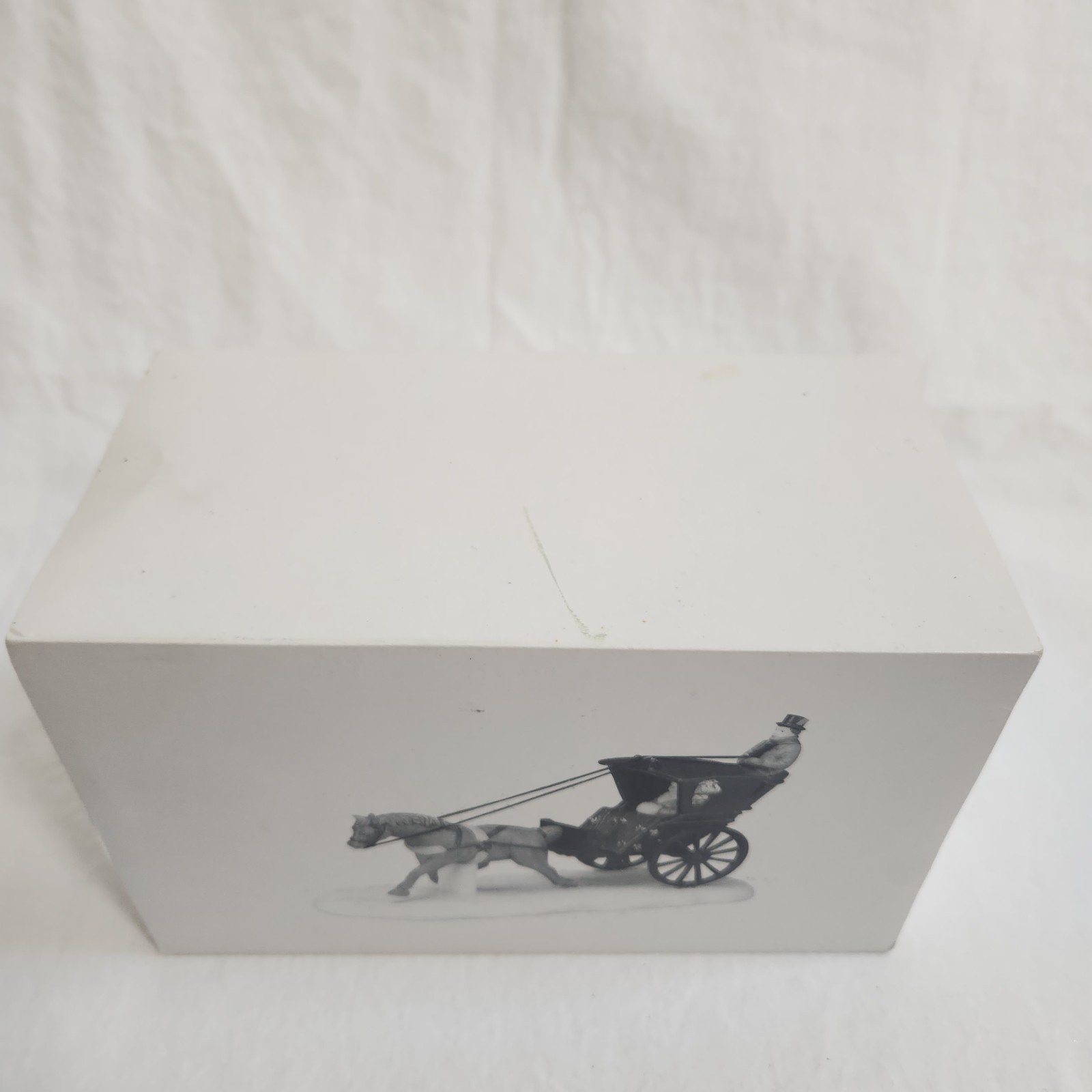 Department 56 Kings Road Cab Horse Drawn Carriage Heritage Village Collection