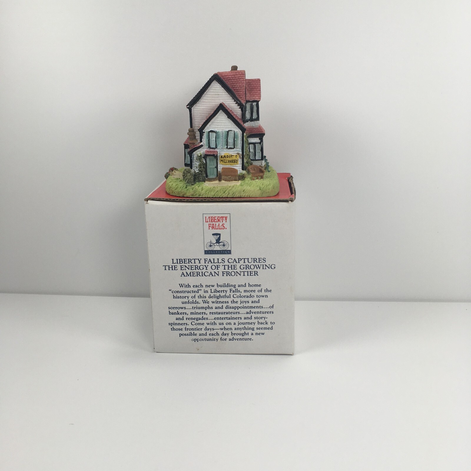 Lot of 4 Vintage Liberty Falls Americana Collection Houses AH82, AH102 104 127