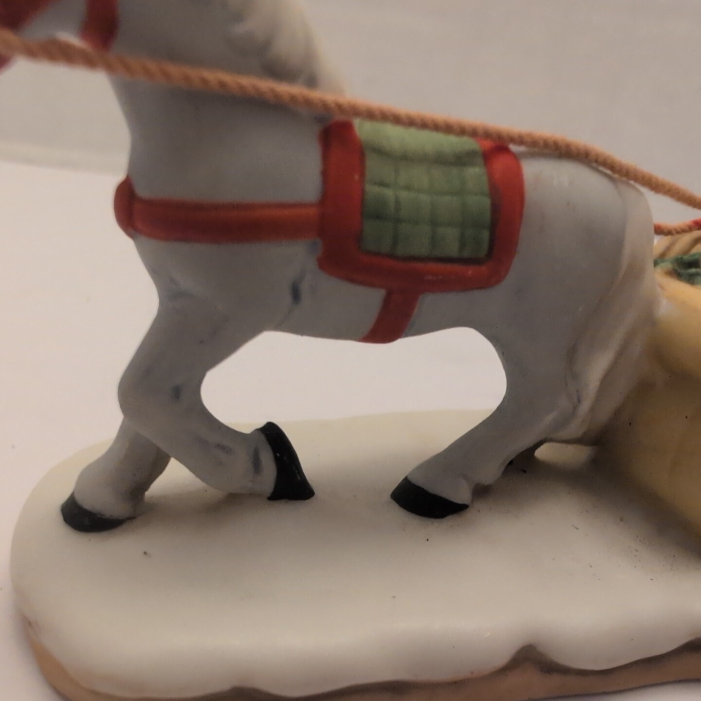 Vintage Lefton Geo Z Christmas Village Horse Drawn Sleigh Couple Figurine 06460