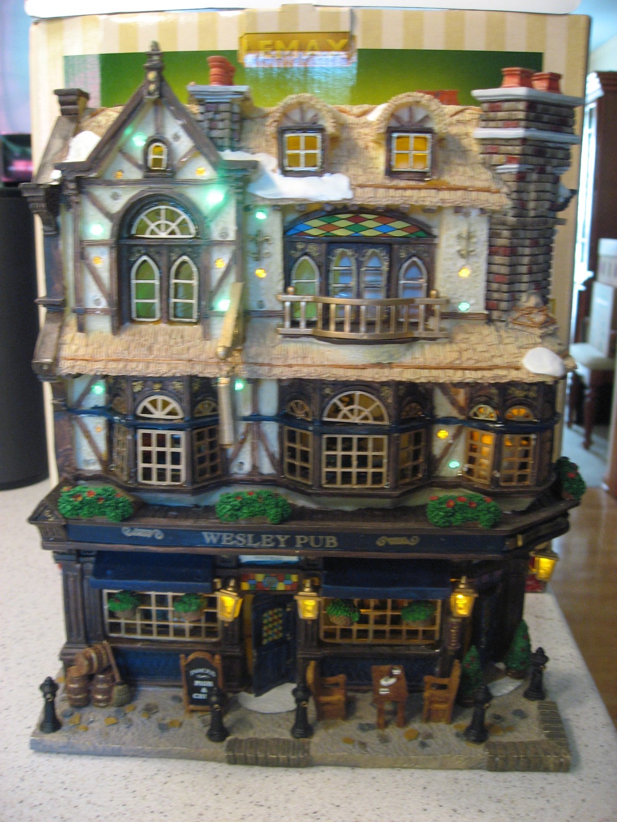 Lemax Essex Street Facade Wesley Pub Lighted Hanging Wall Setting #45099