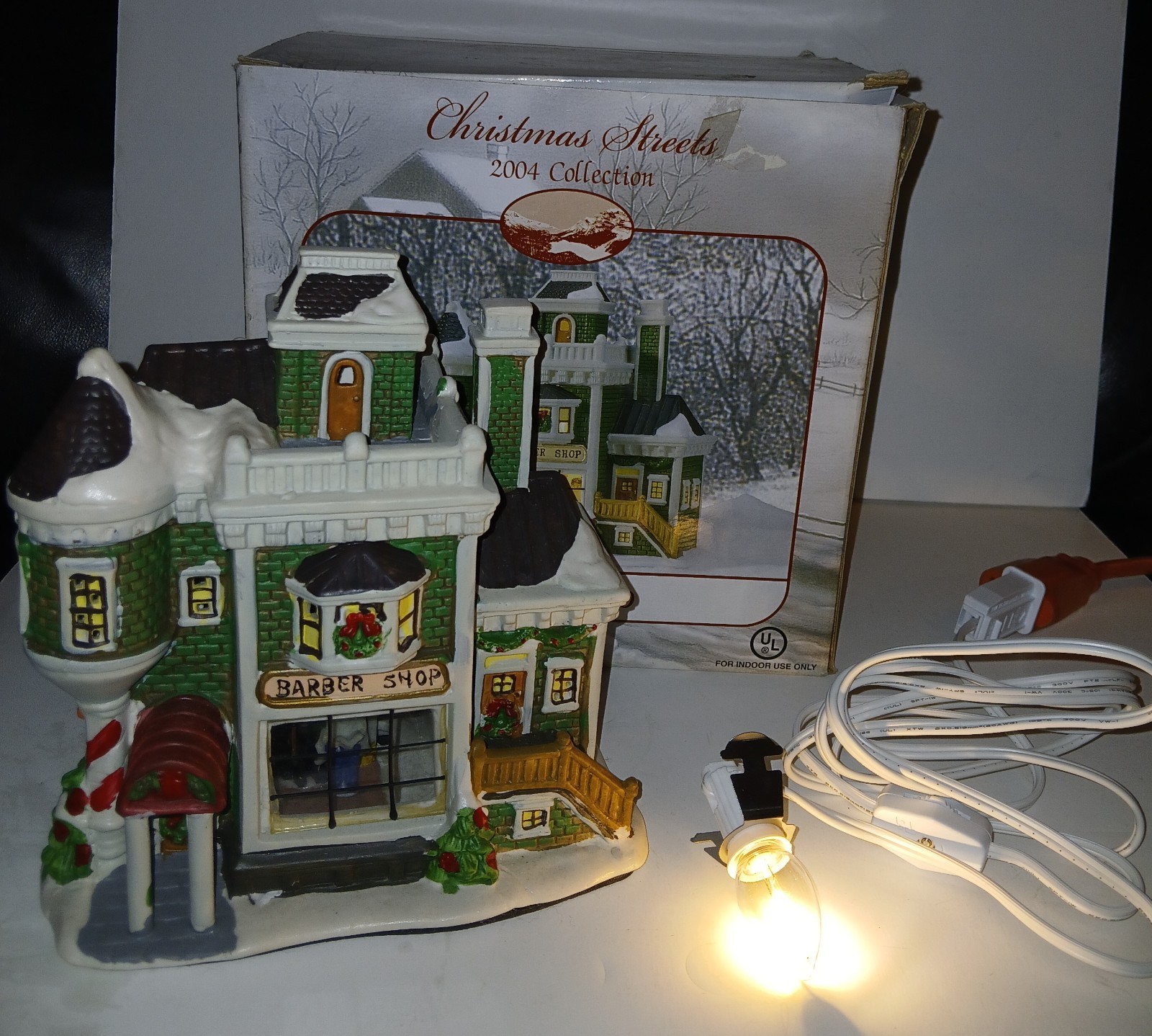 VTG Christmas Village Houses Barber Shop Victorian Style 2004 CHRISTMAS STREETS