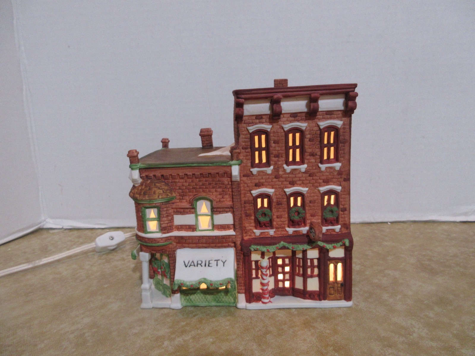 Dept. 56 Heritage Christmas In The City 1988 Variety Store & Barber Shop #5972-2