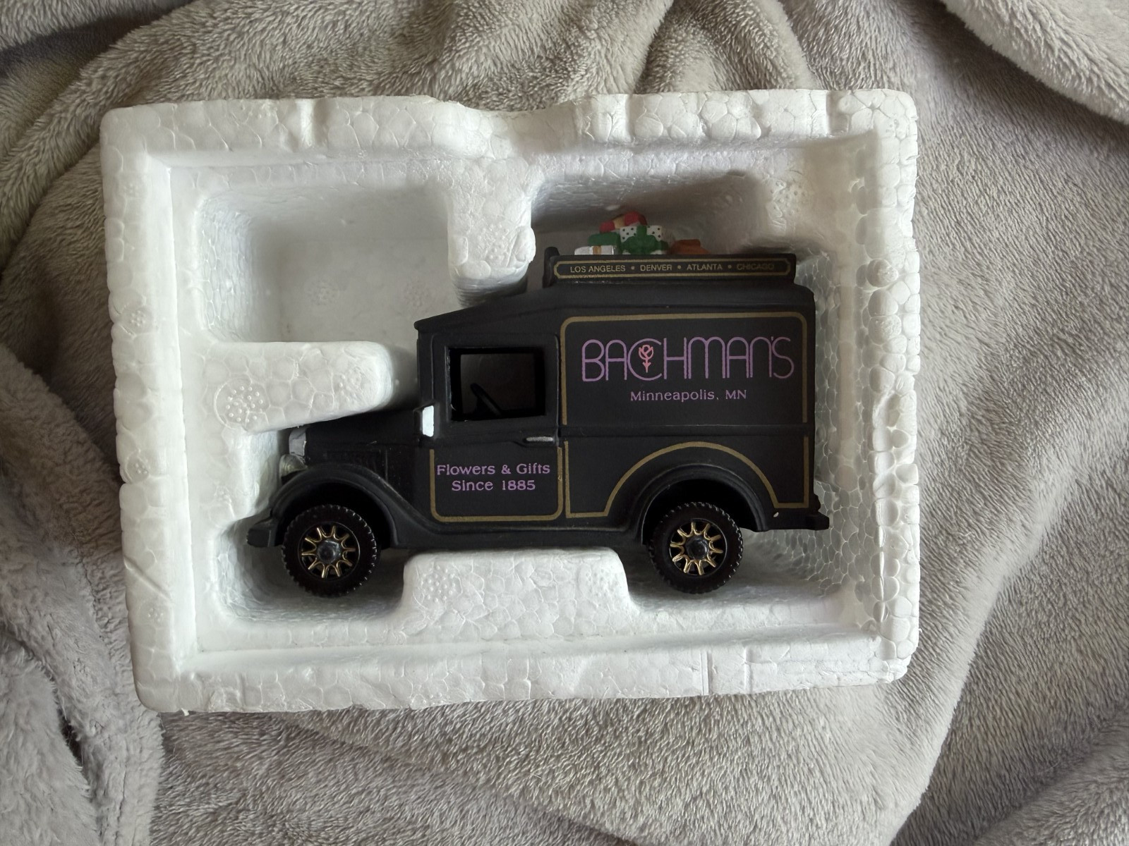 Department 56 Heritage Village Collection Bachman’s “The Village Express”