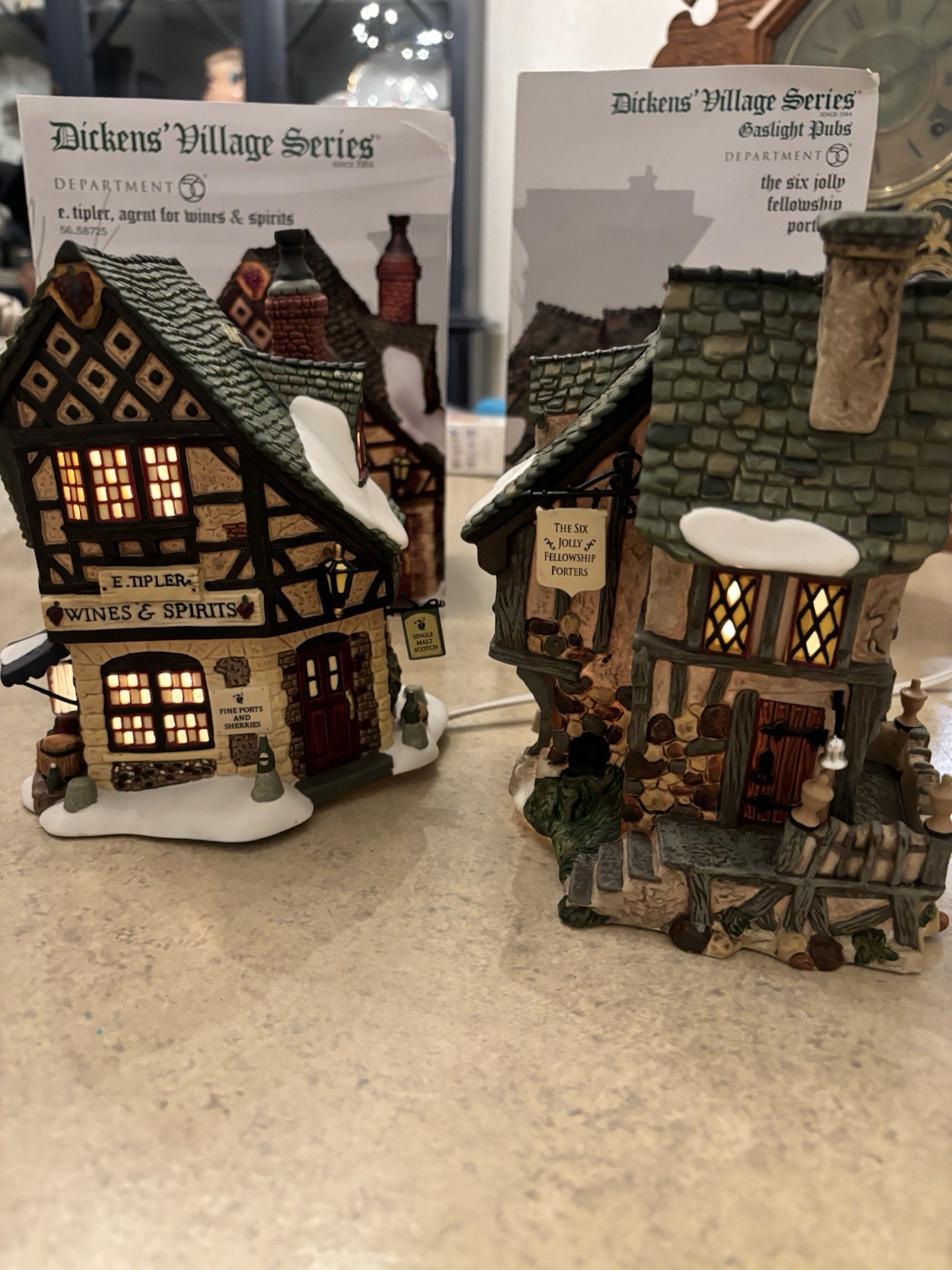 Dickens Village Series Gaslight Pubs And E. Tipler Agent For Wine And Spirits