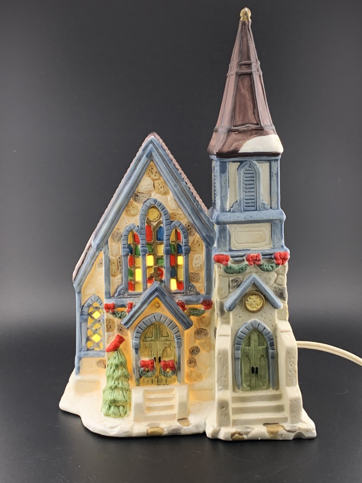 Christmas Village Porcelain Church Cathedral 1996 Lighted 10″ Four Star