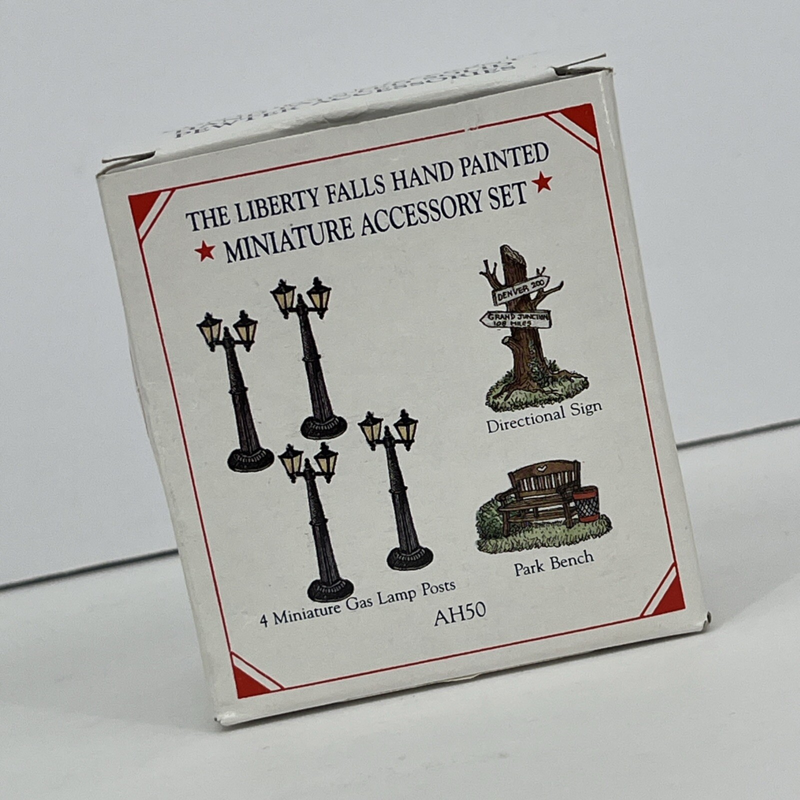 Vintage Liberty Falls Americana Collection Pewter Lamp Post Bench Sign AH50 1998