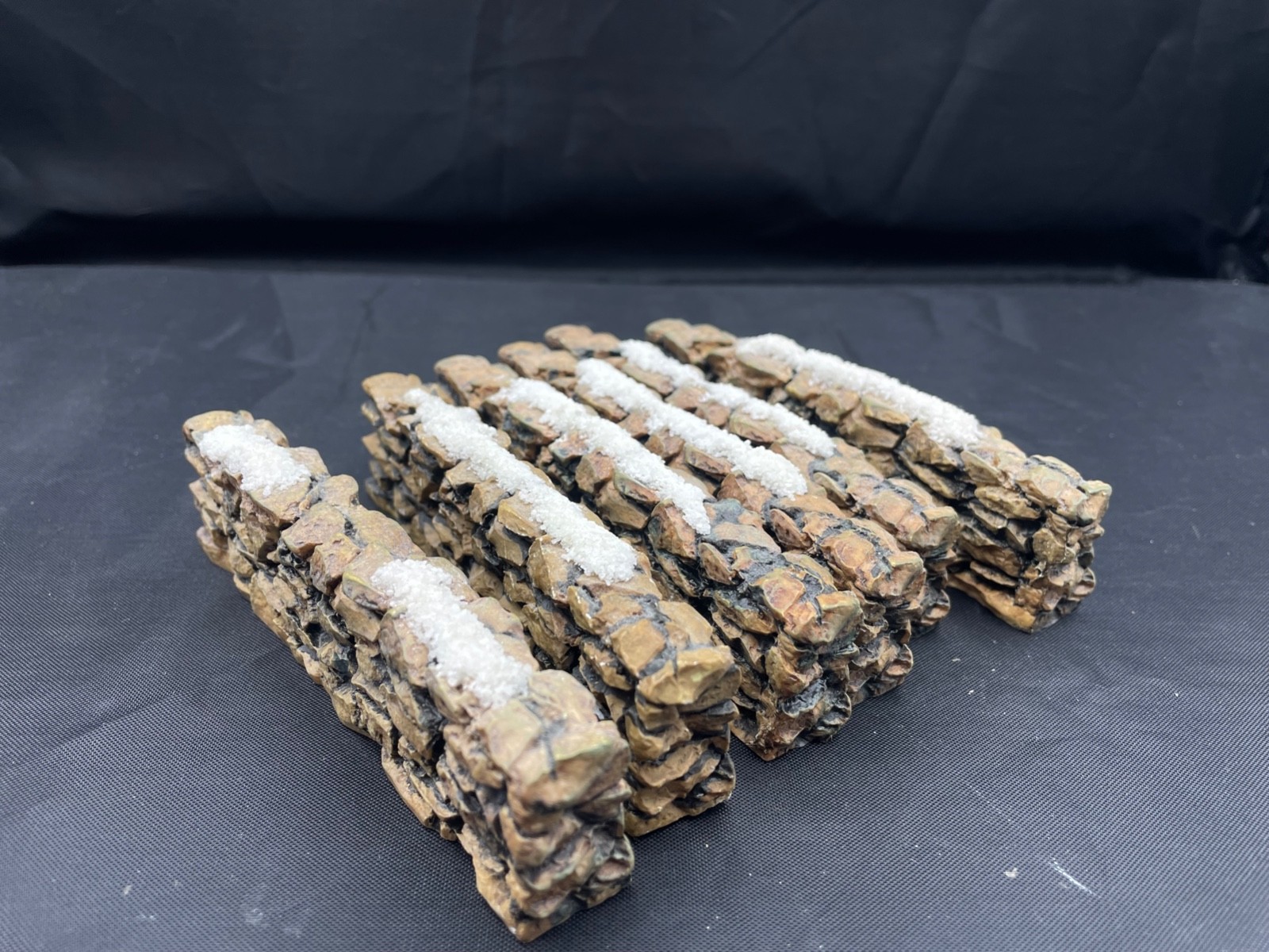 Dept. 56 Christmas Village Snowy Stone Rock Wall 6 Pcs Set lot Fence Accessory