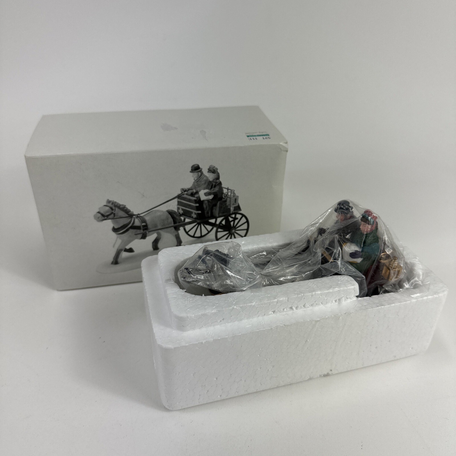 Dept 56 Red Christmas Sulky 58401 With Box Dickens Village Series in box RETIRED