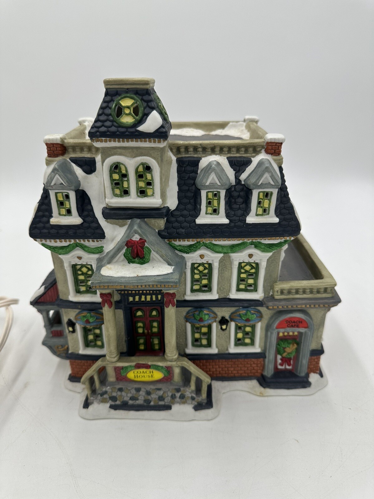 Rite Aid Christmas Village Coach House Cafe Porcelain 7 3/4” Tall X 9” Wide 1998