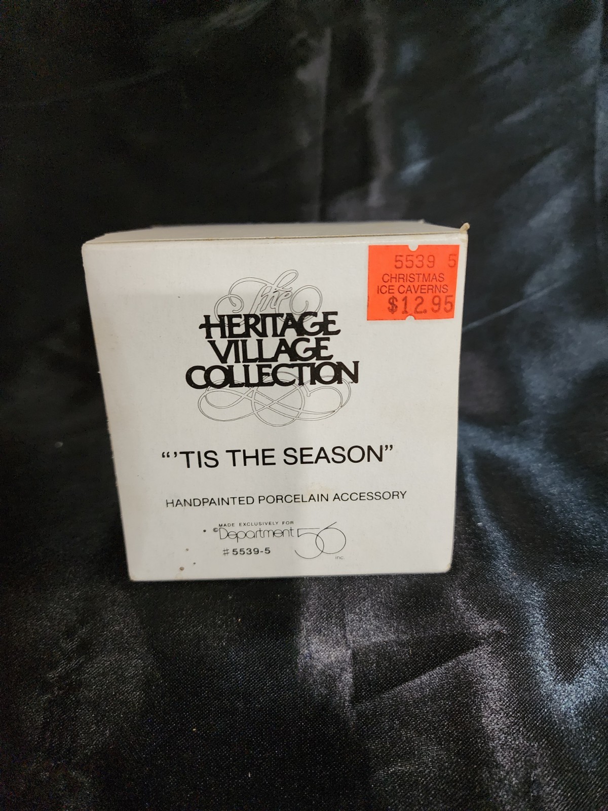 Dept 56 Heritage Village Collection “‘TIS THE SEASON” #5539-5