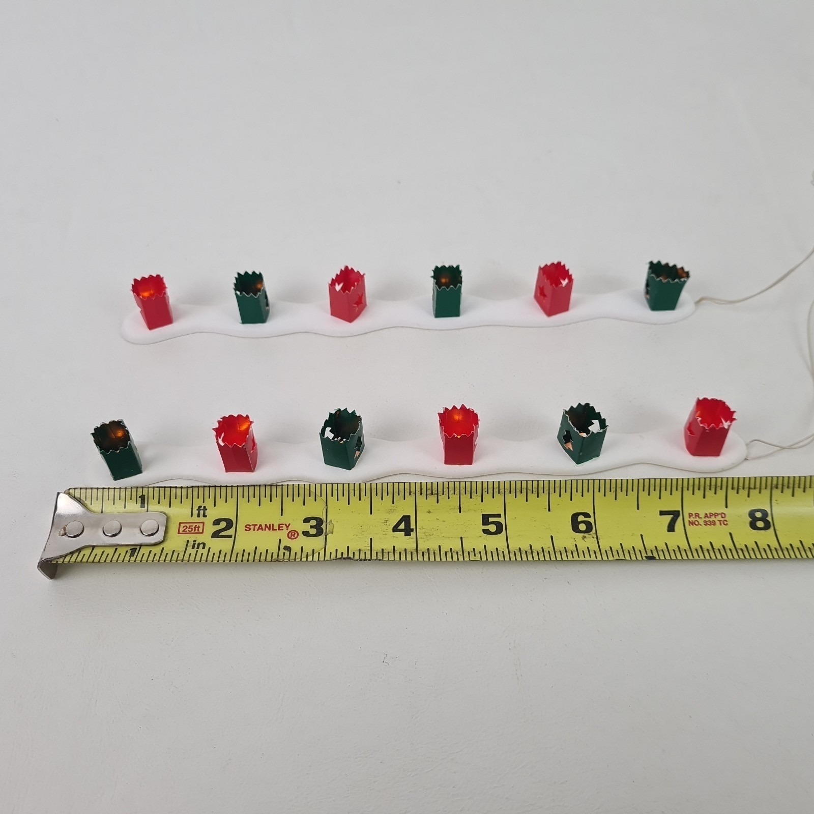 Department 56 “Christmas Luminaries” 52715 Village Accessories Porcelain