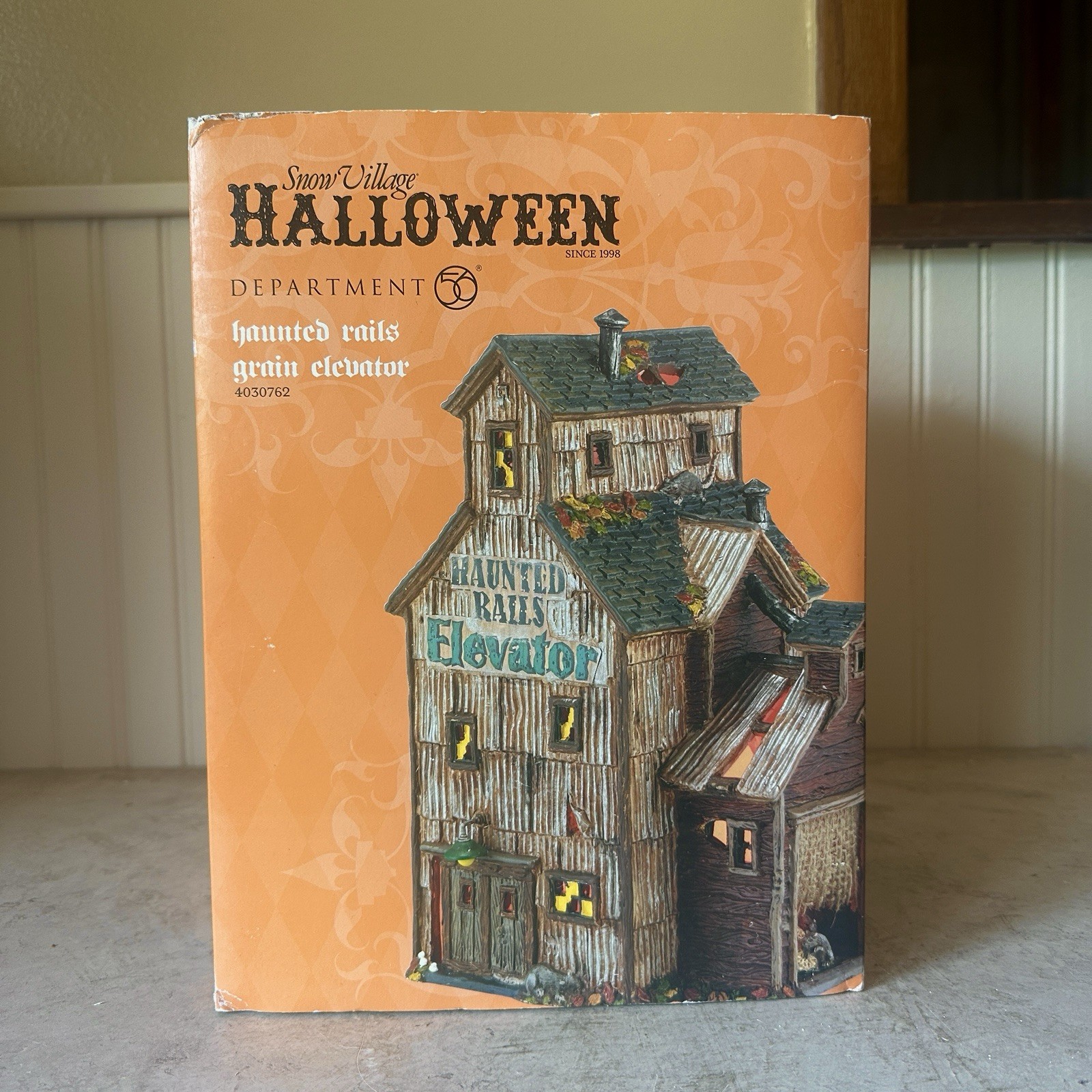 Dept 56 Haunted Rails Grain Elevator Halloween Village 4070762 Unused EUC 2013