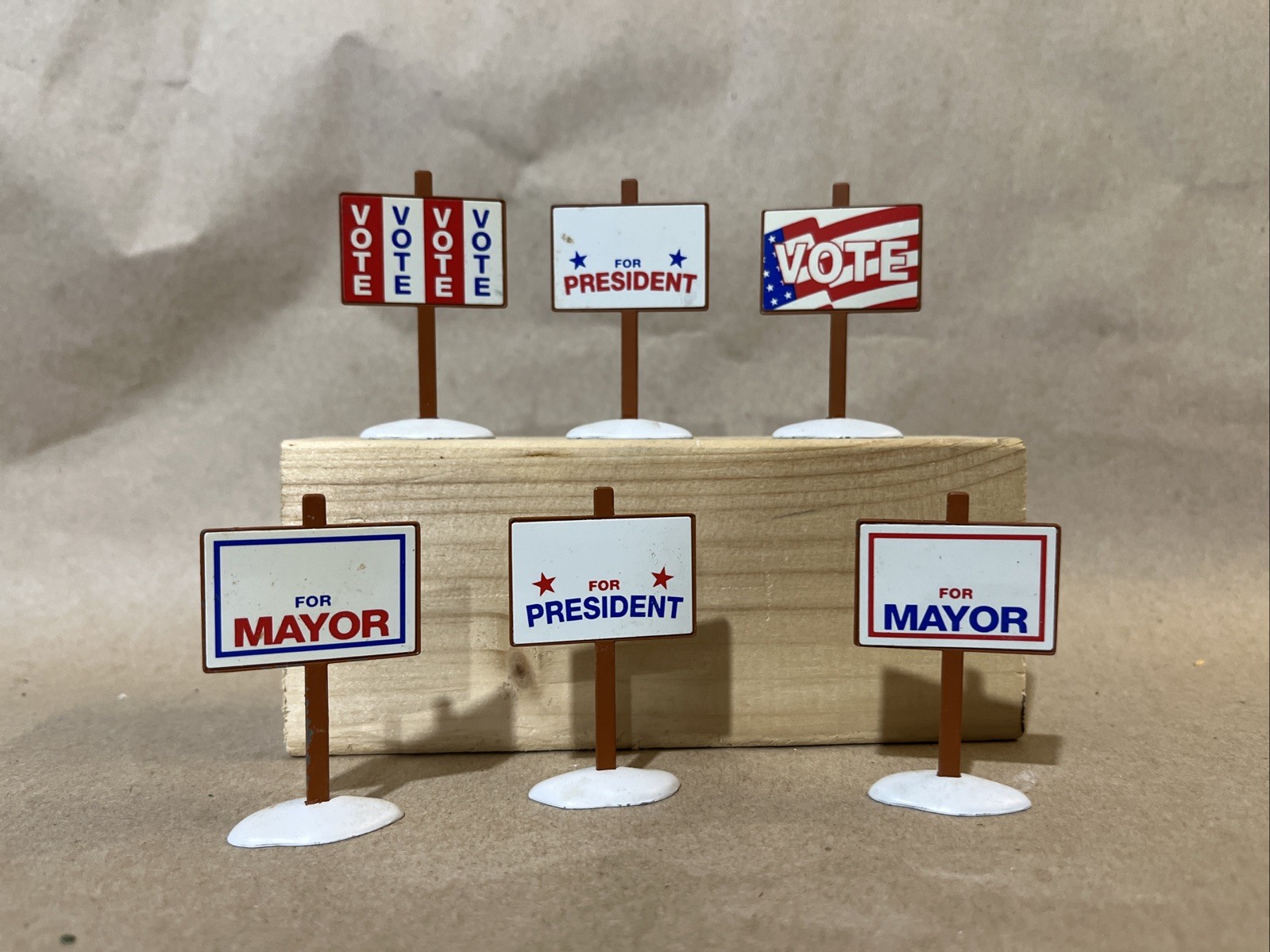Lot of 6 – Dept 56 USA Vote Election Yard Signs Original Christmas Snow Village