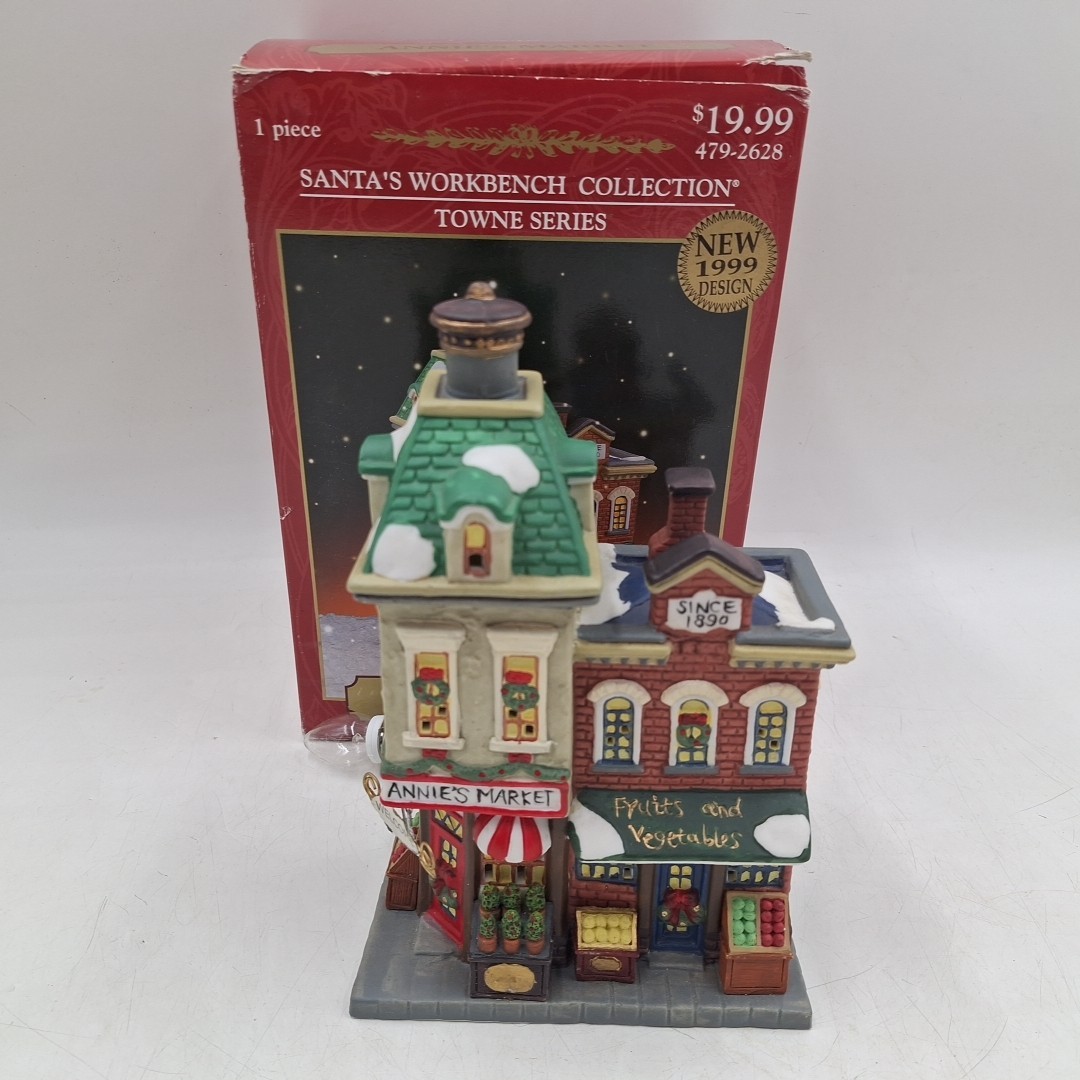 Santa’s Workbench Annie’s Market 479-3628 Christmas Porcelain Lighted House.