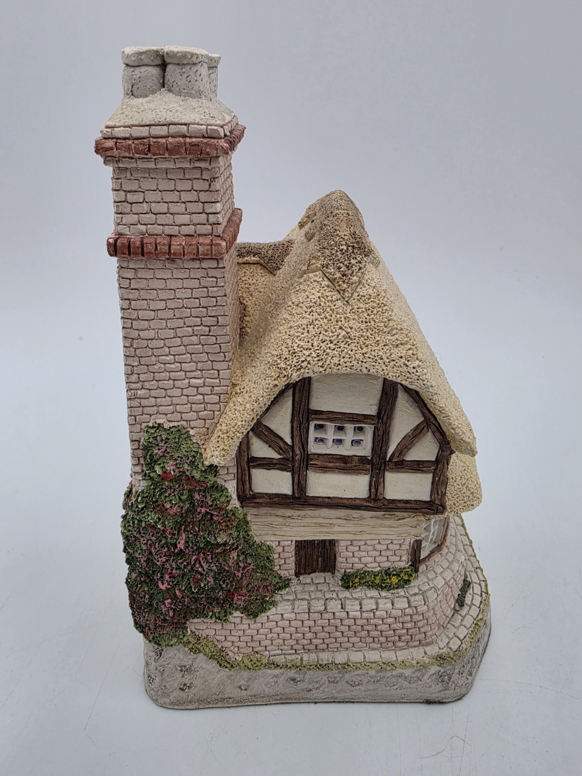 David Winter Cottages Audreys Tea Room Signed With Original Box No COA
