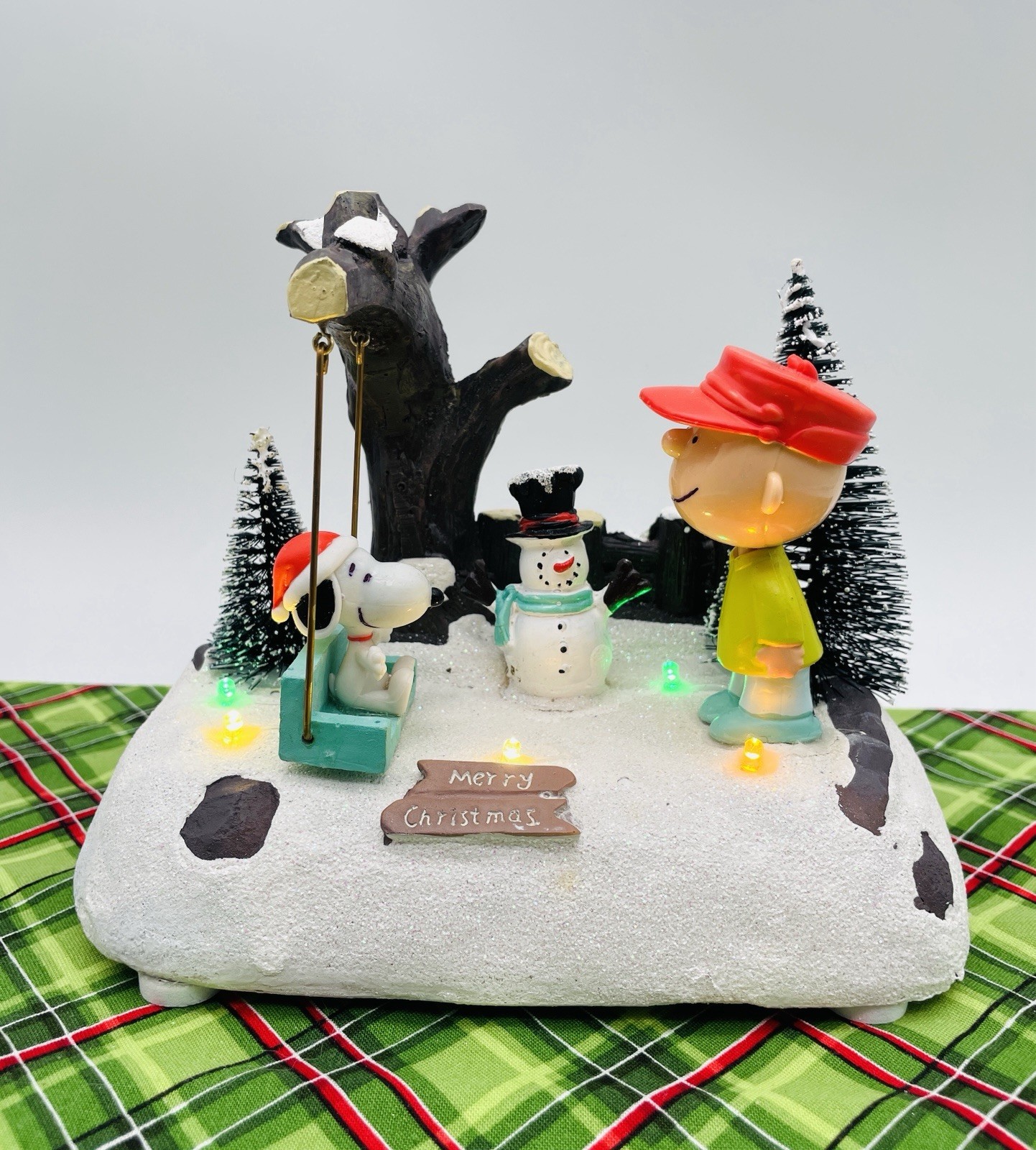 Peanuts Snoopy Charlie Brown & Snowman Light Up Music 2021