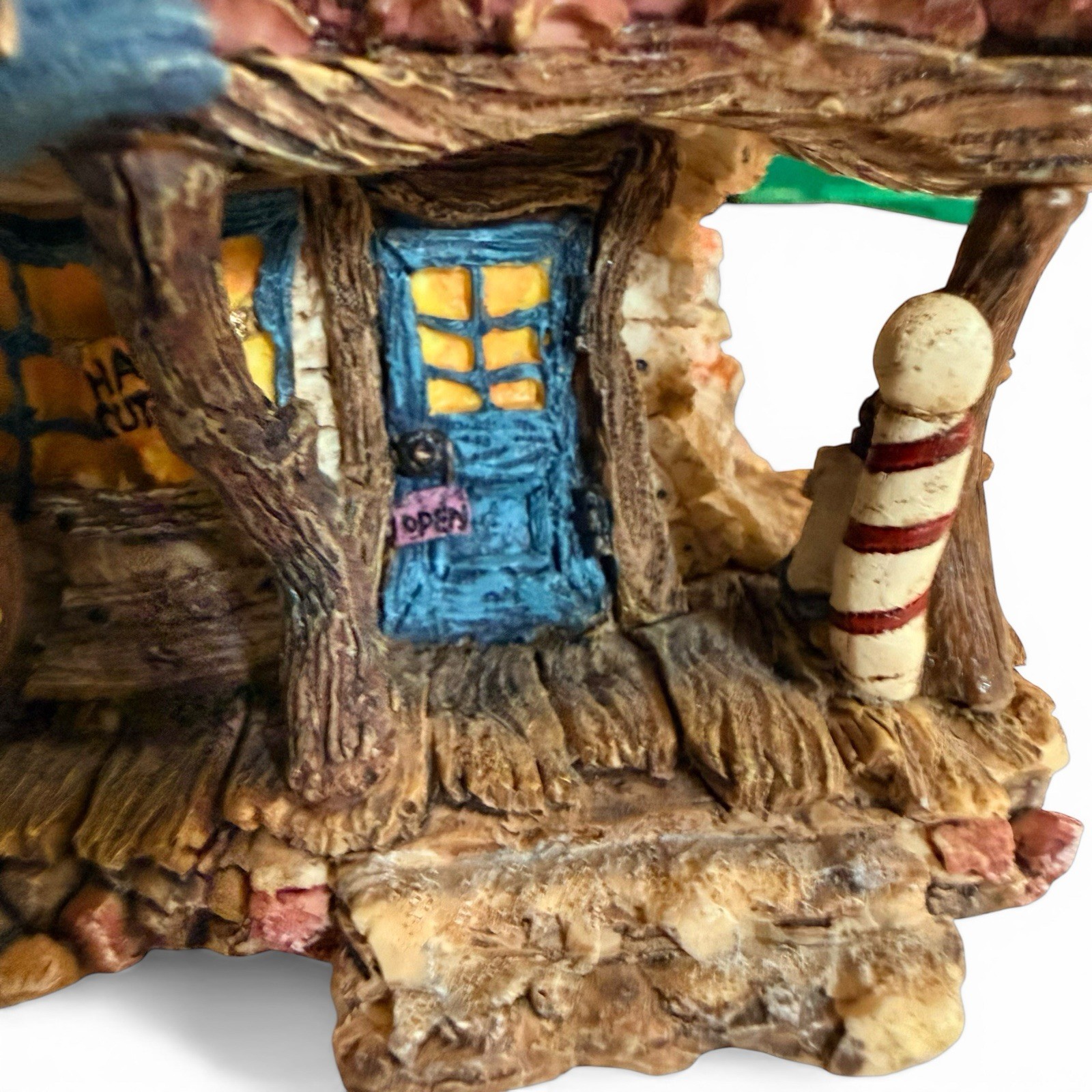 Boyds Bearly Built Villages Madges Beauty Salon & Bait Shop Edition/Pc# 1E/354