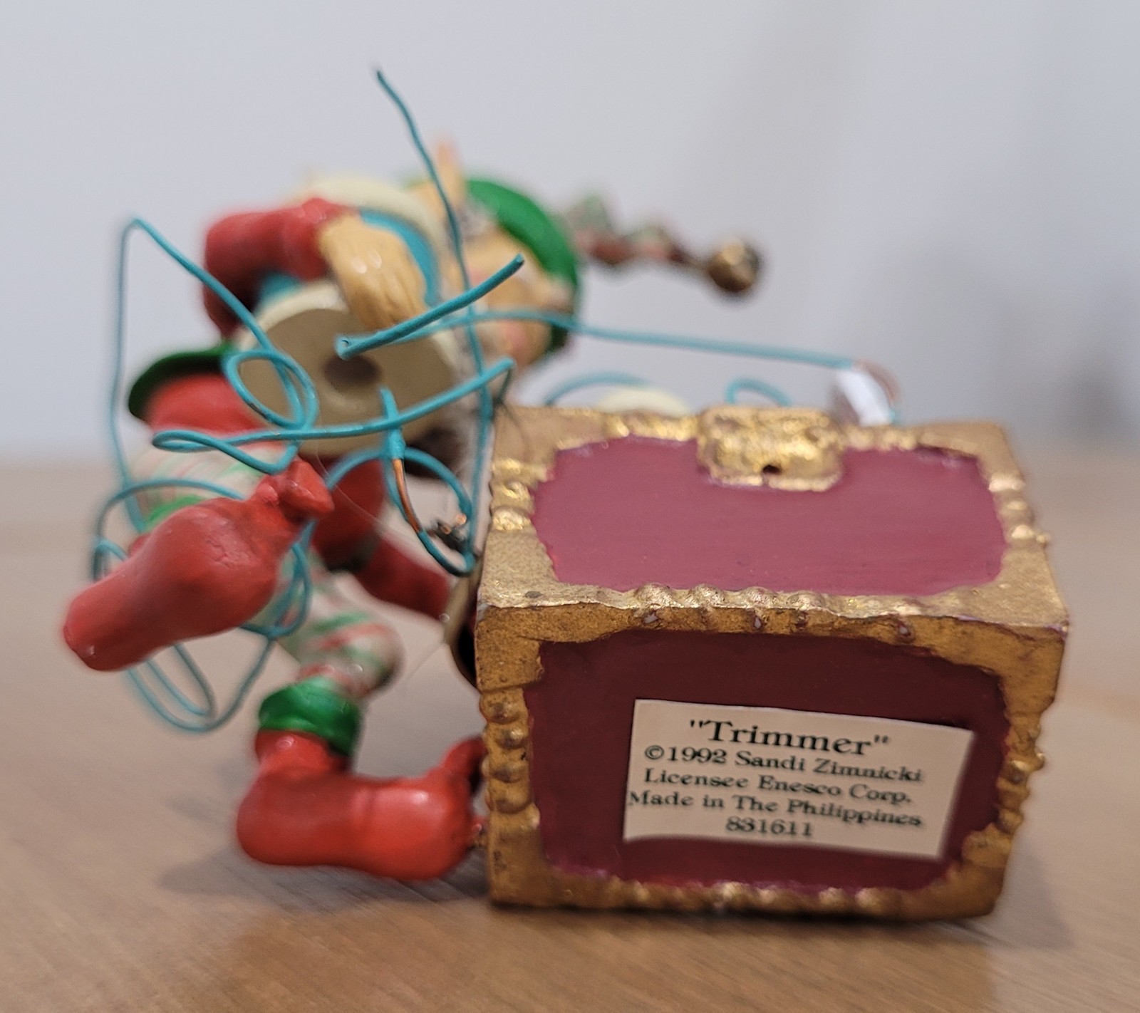 Vintage Enesco The North Pole Village Elf Trimmer 831611 Sandi Zimnicki Figurine