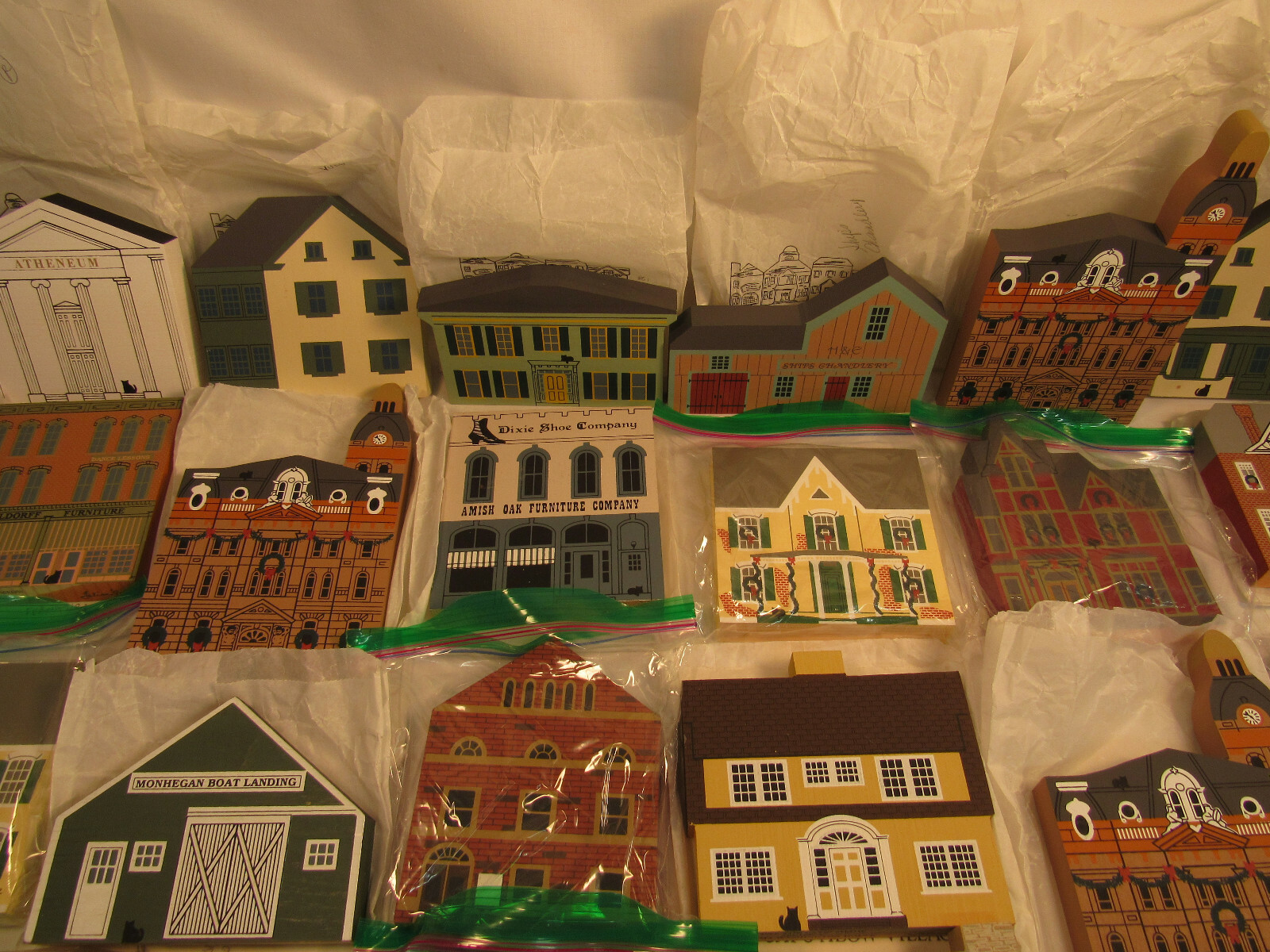 Vintage Cat’s Meow Village 37 Pieces Lot Buildings Houses Railroad Etc