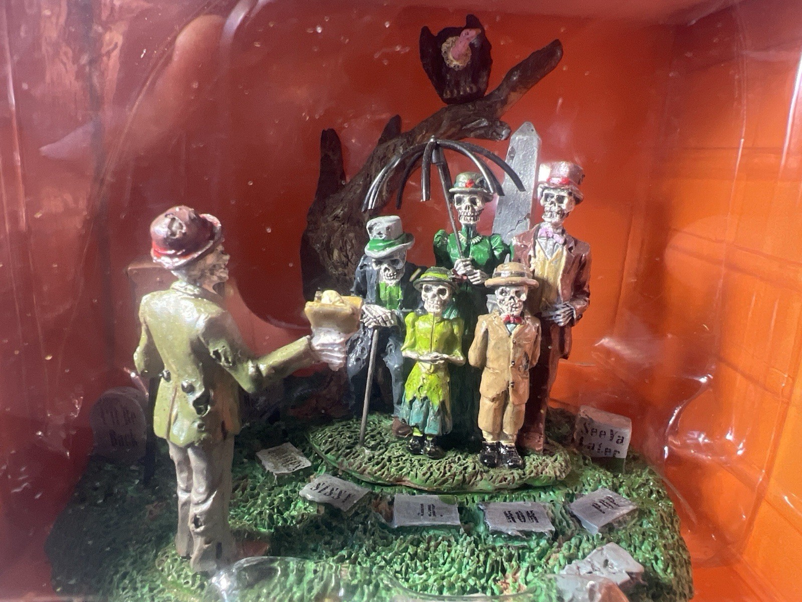 Lemax Spooky Town Funeral Photo Table Accent 2009 w/ Box