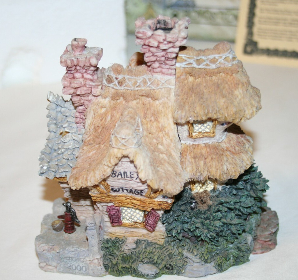 Boyds Town Bailey’s Cozy Cottage in Box with Certificate 19002