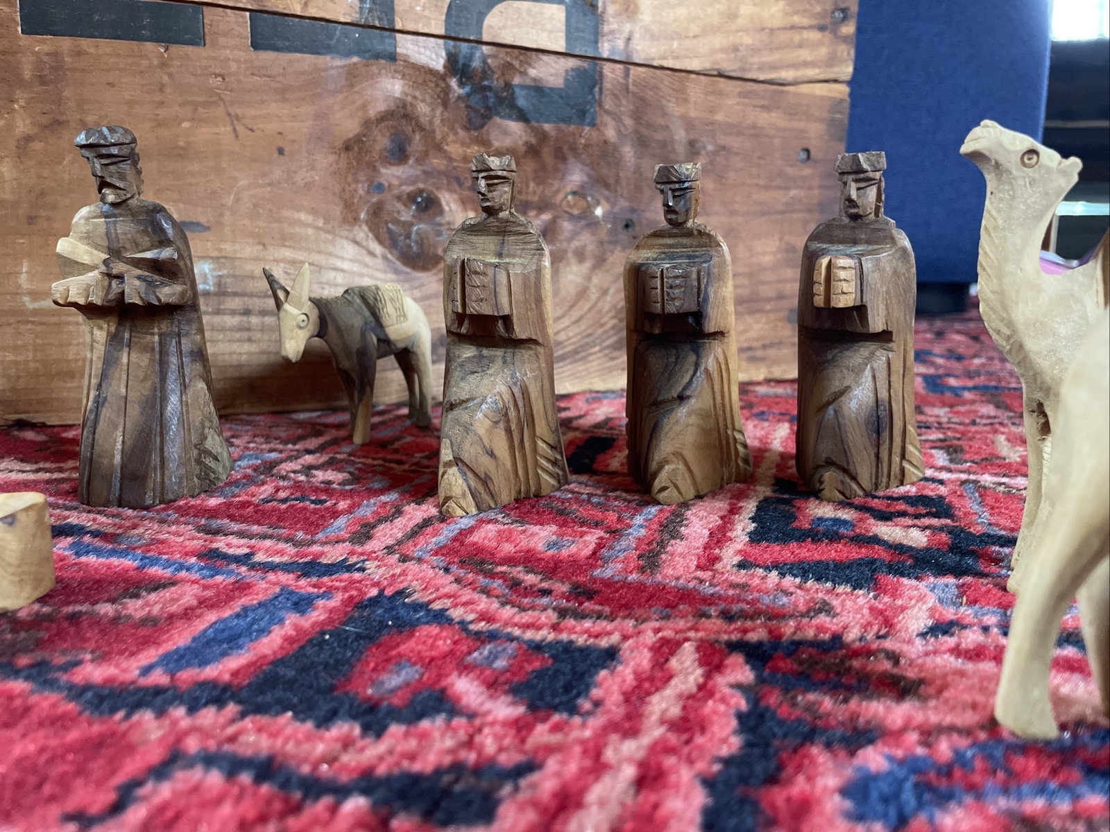 Vtg MCM Hand Carved Nativity Set 17 Piece Wood Set Animals 3 Kings Baby Jesus