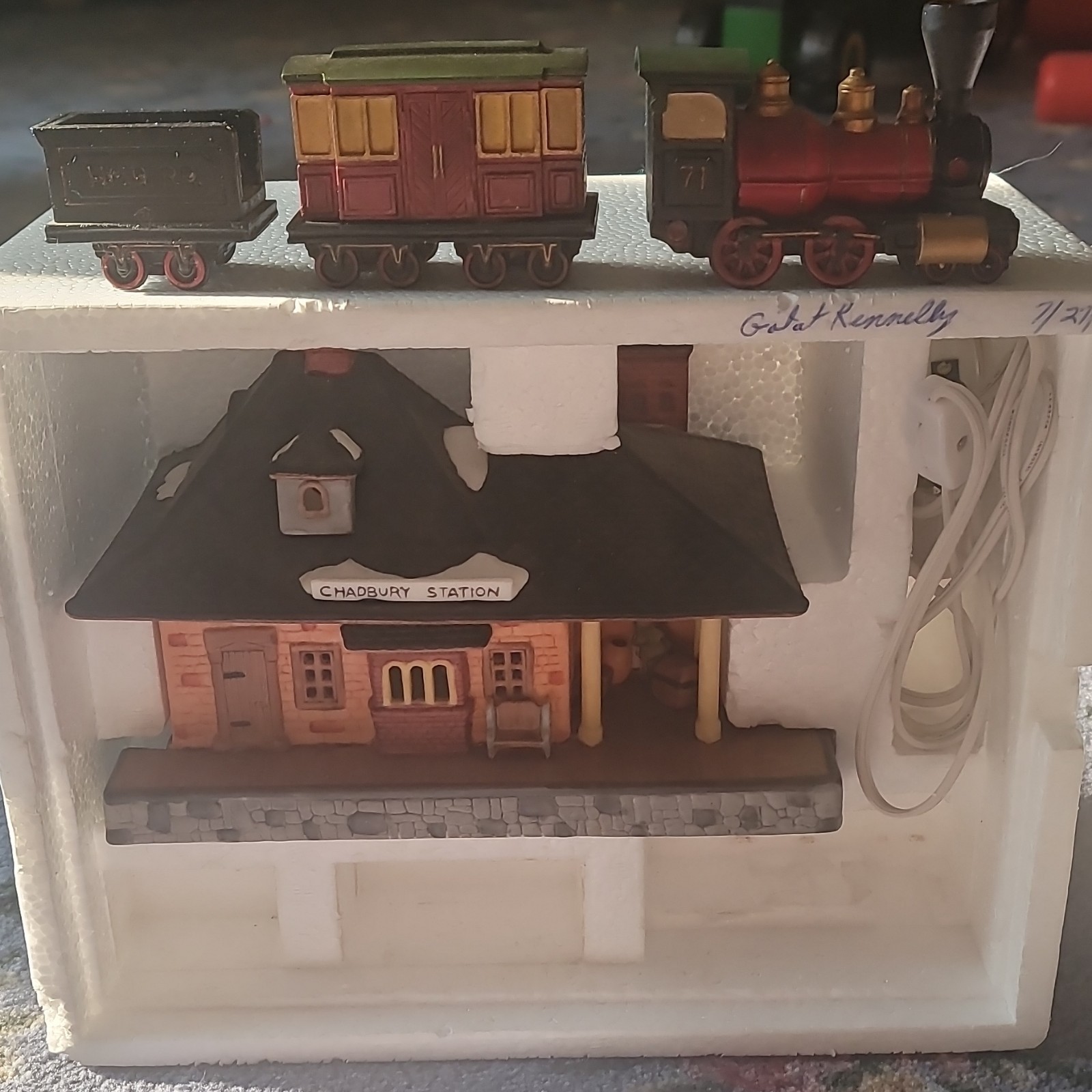 Department 56 Heritage Village Dickens’ Village Chadbury Station & Train Boxed