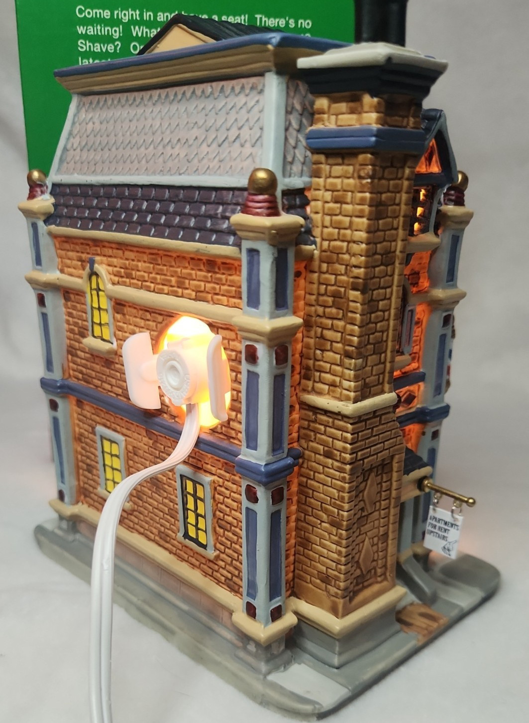 Lemax Coventry Cove “Carl’s Barber Shop” #55721 Christmas Village IOB w/cord