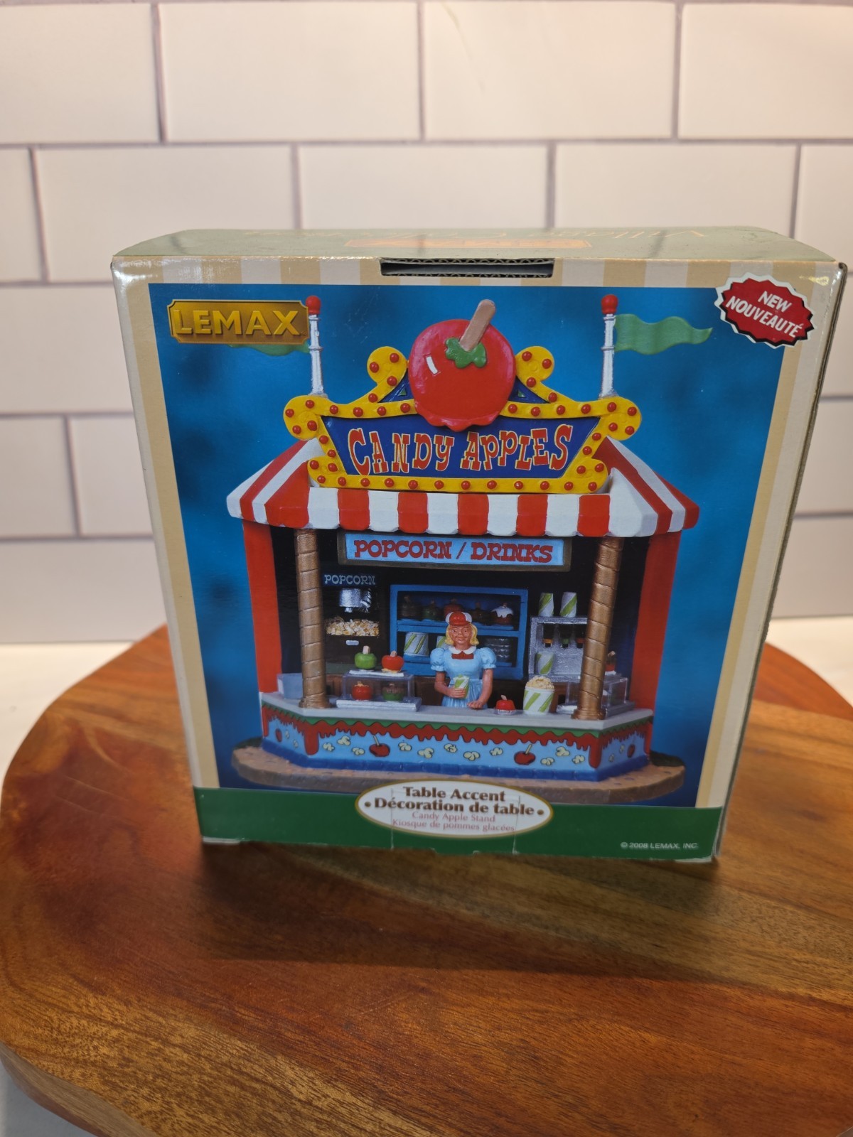 LEMAX Village Collection Candy Apple Stand