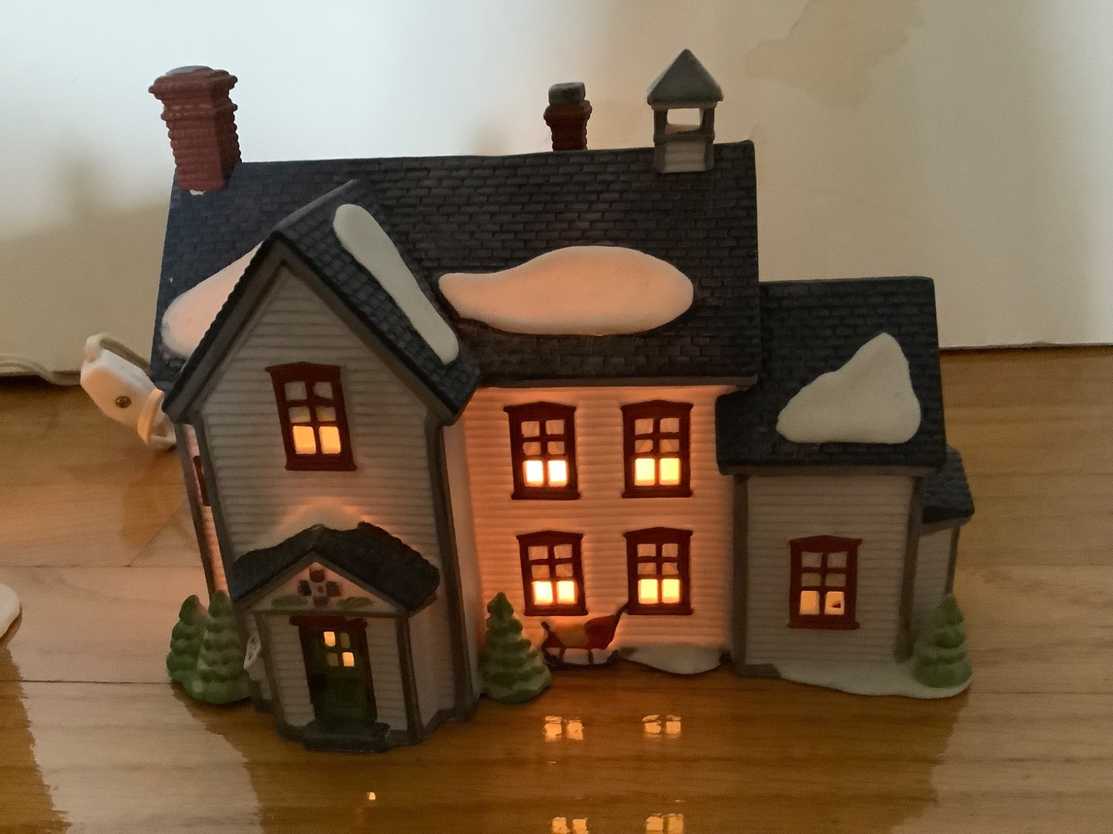 DEPT 56 NE VILLAGE PENNSYLVANIA DUTCH FARMHOUSE + BARN 5648-0 SET IN BOXES FARM
