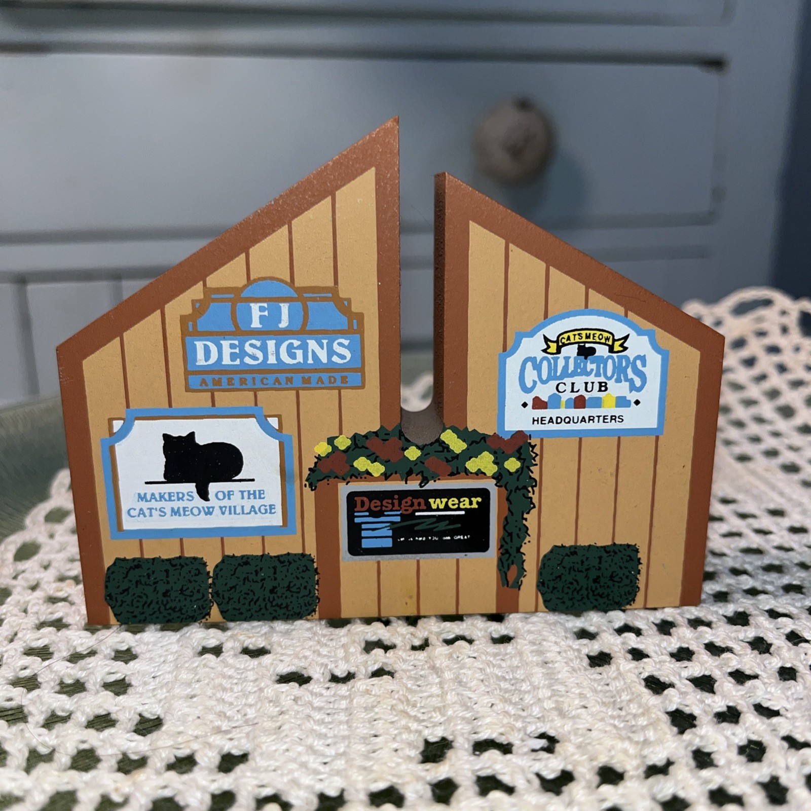 1996 Cats Meow Entrance to FJ Designs #145 Corner Sign Wooster, Ohio