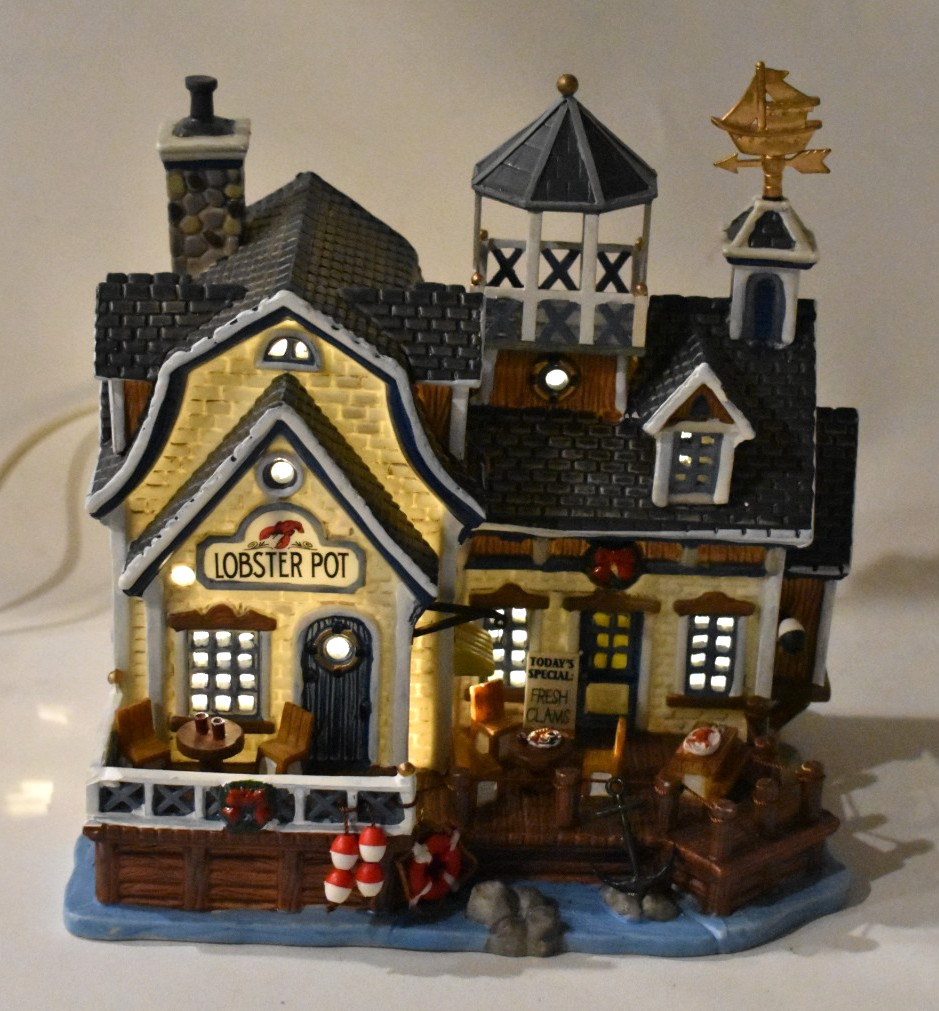 Lemax Plymouth Corners Lobster Pot 55265 Christmas Village Seafood Restaurant
