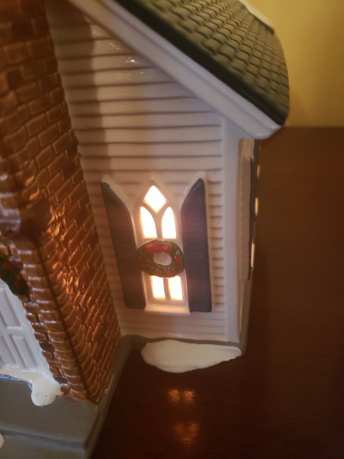 DEPT 56 Original Snow Village WEDDING CHAPEL  5464 Missing Peak/Box Sleeve Rough