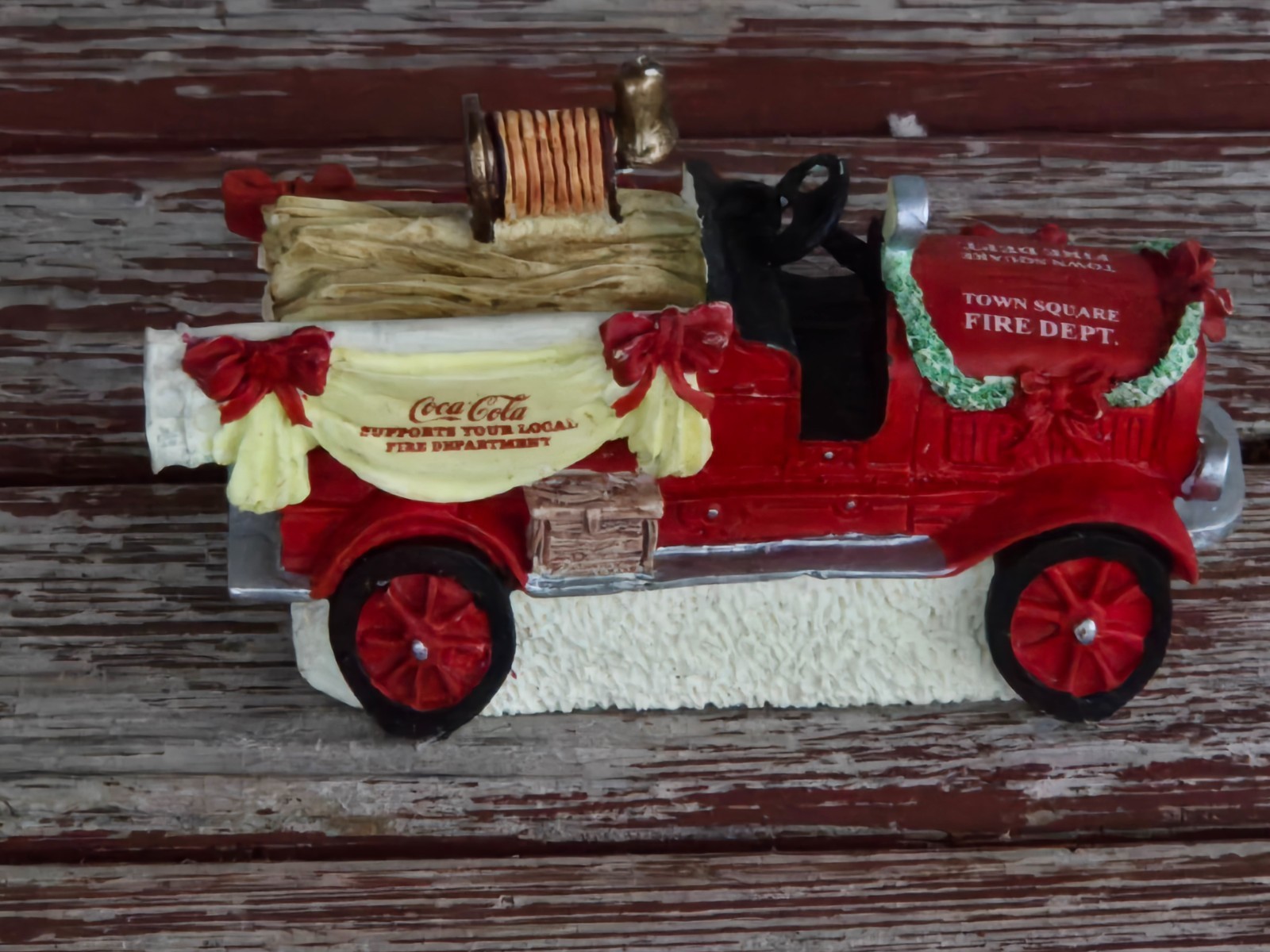 Coca Cola Christmas Town Square Collection 1994 Fire Truck Red Ceramic