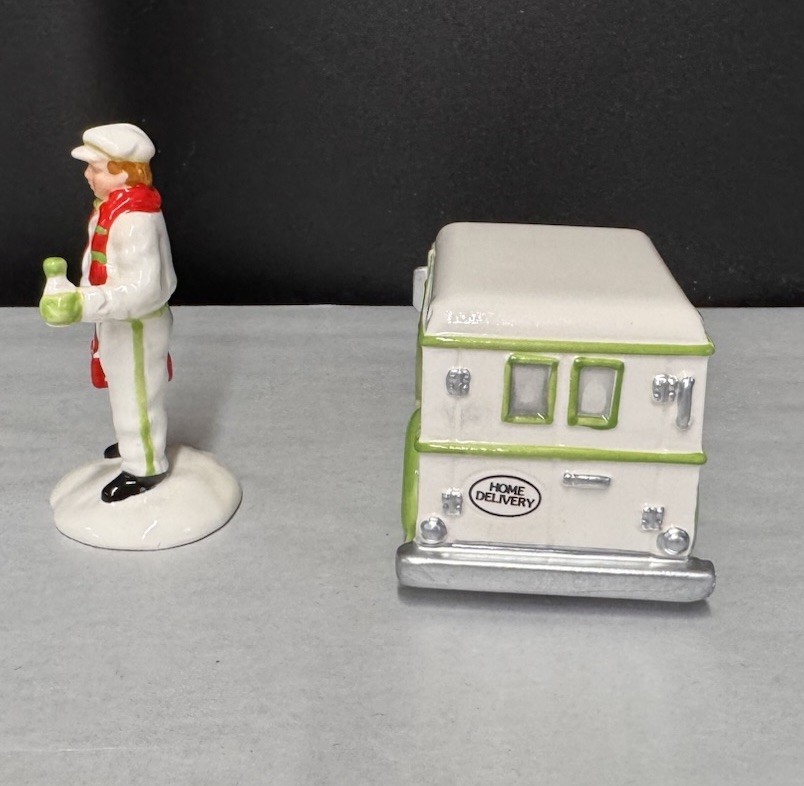 Vintage Dept. 56 Snow Village “Home Delivery” #5162-4 In Box