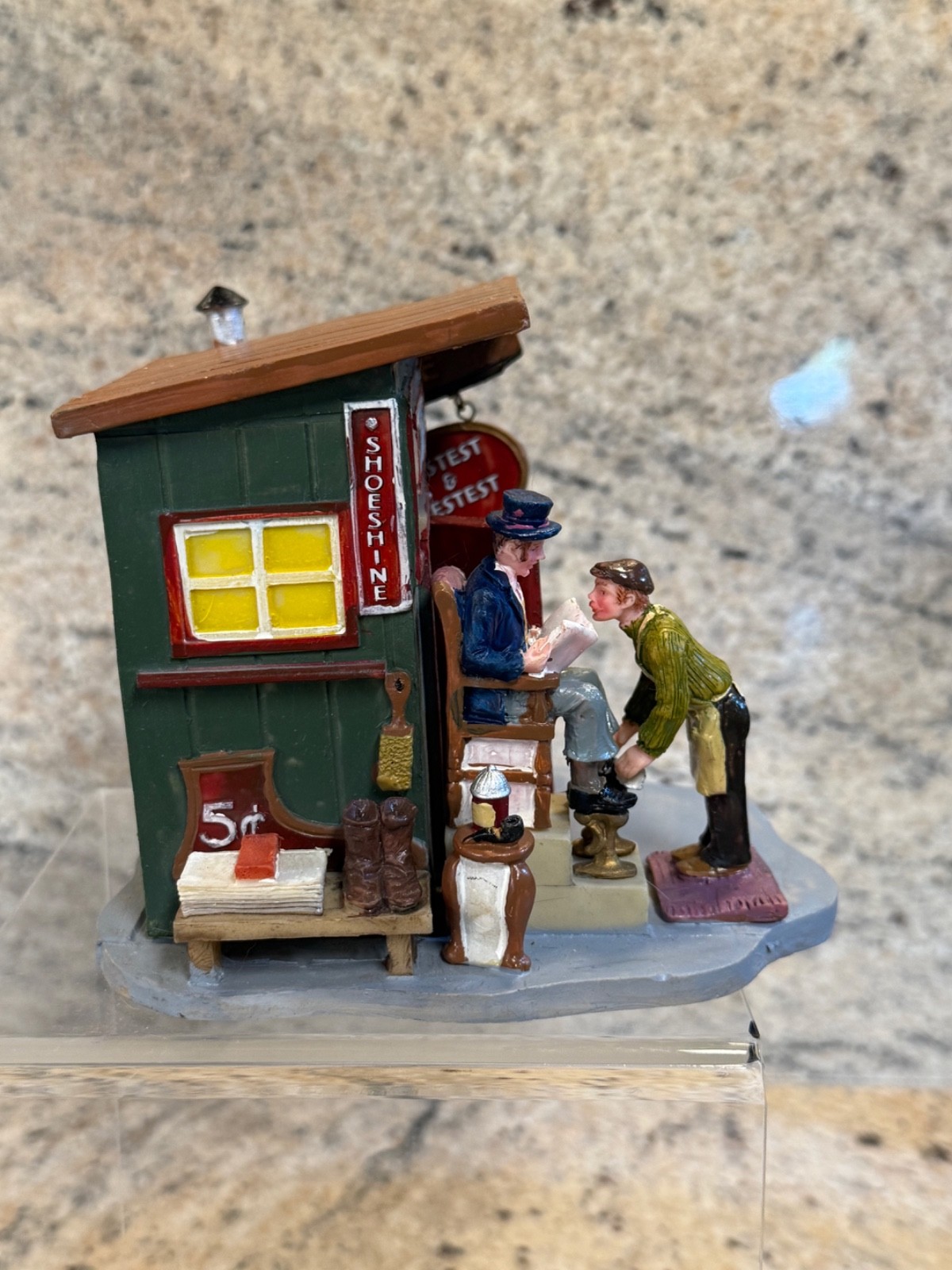 Lemax Coventry Cove Table Accent Village Accessory – Willie’s Shoe Shineshack