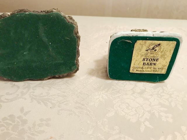 Vintage American Rustic Christmas Stone Barn & Cottage 1989 RSVP