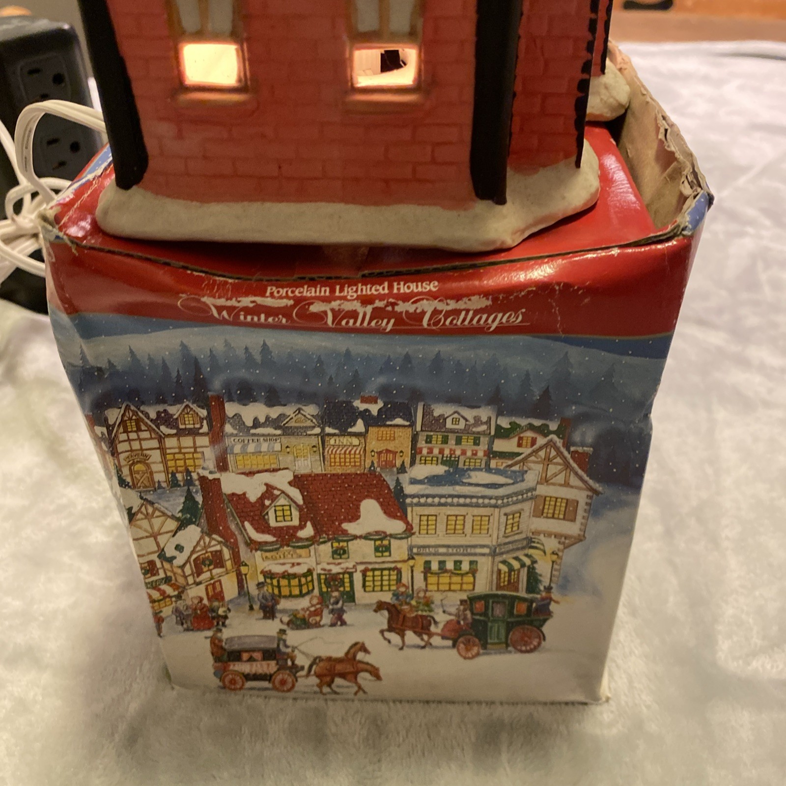 Winter Valley Cottages Lot Of 3: Drug Store, Fire House, & Post Office. With Box