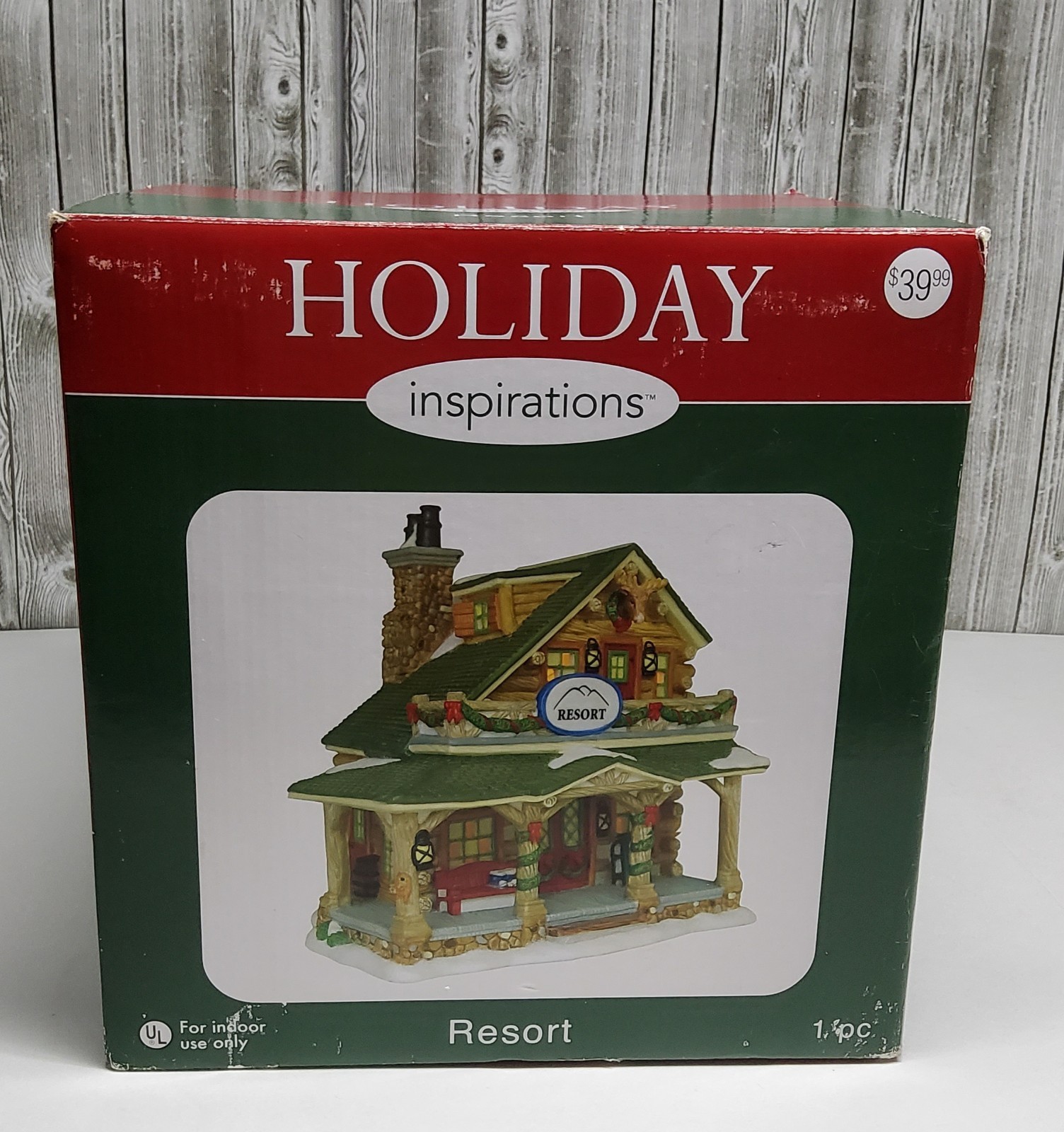 HOLIDAY INSPIRATIONS ” RESORT” LIGHT UP CHRISTMAS HOUSE YEAR 2011