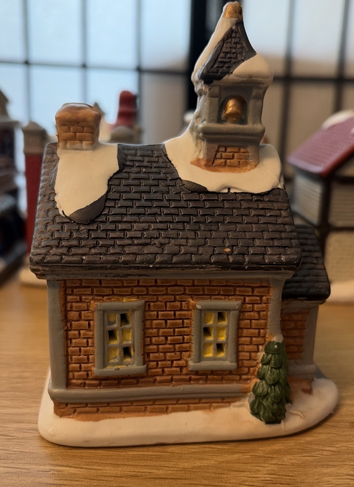 Holiday Time 5 mini (4”) Light up Houses