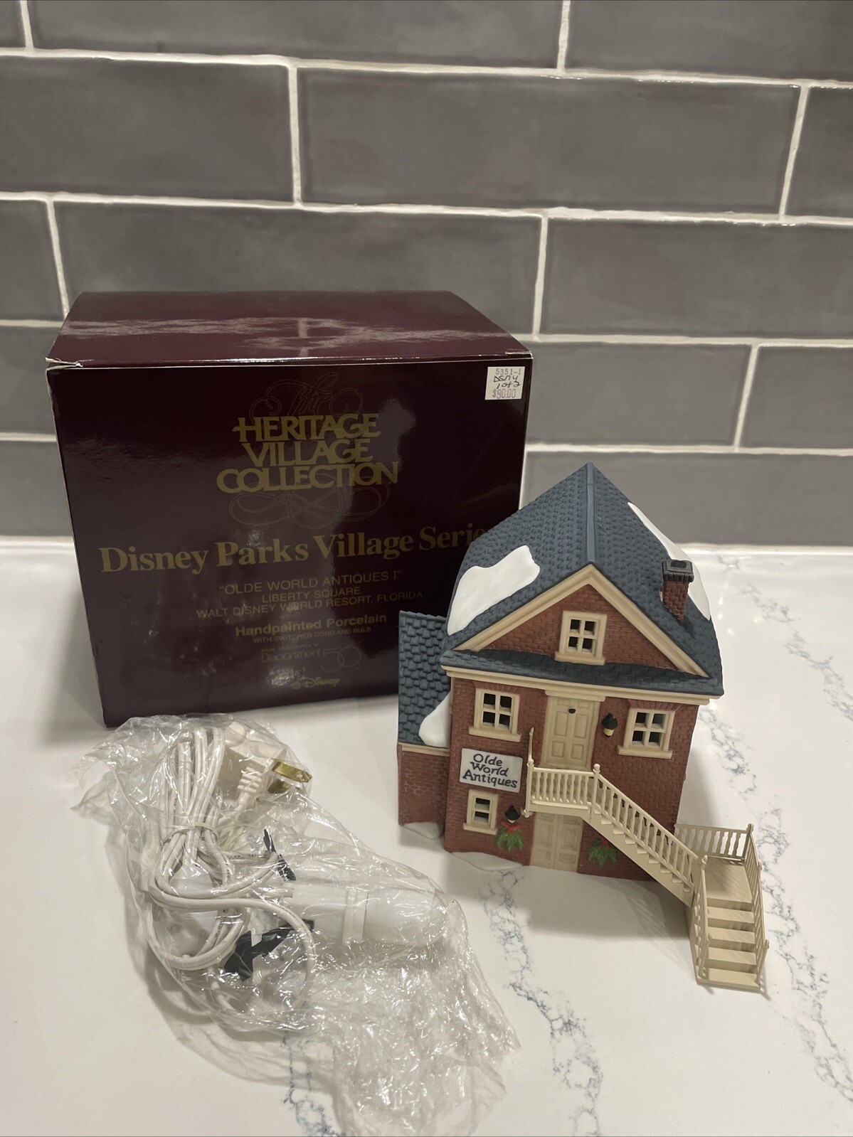 DEPT 56 DISNEY PARKS VILLAGE SERIES Olde World Antiques I #5351-1 IN BOX