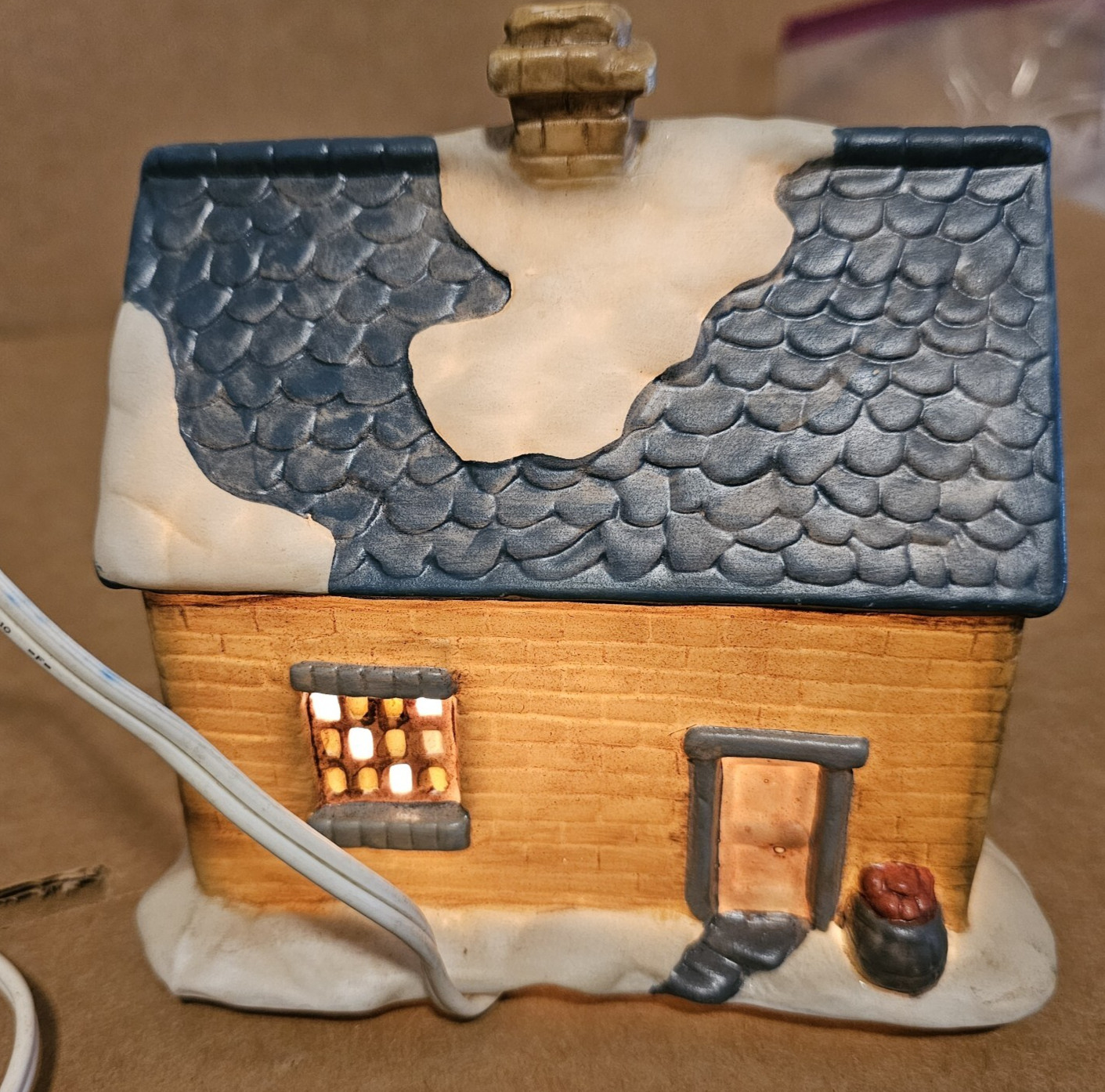 Frank’s ~Winter Tyme Village~ General Store with Light & Box WORKS ~Estate Sale
