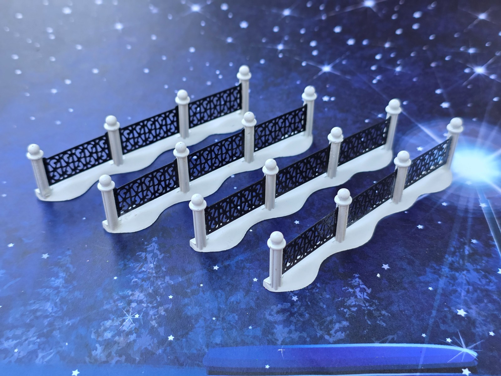 DEPT 56 VILLAGE WROUGHT IRON FENCE 5999-4 SNOW VILLAGE CHRISTMAS